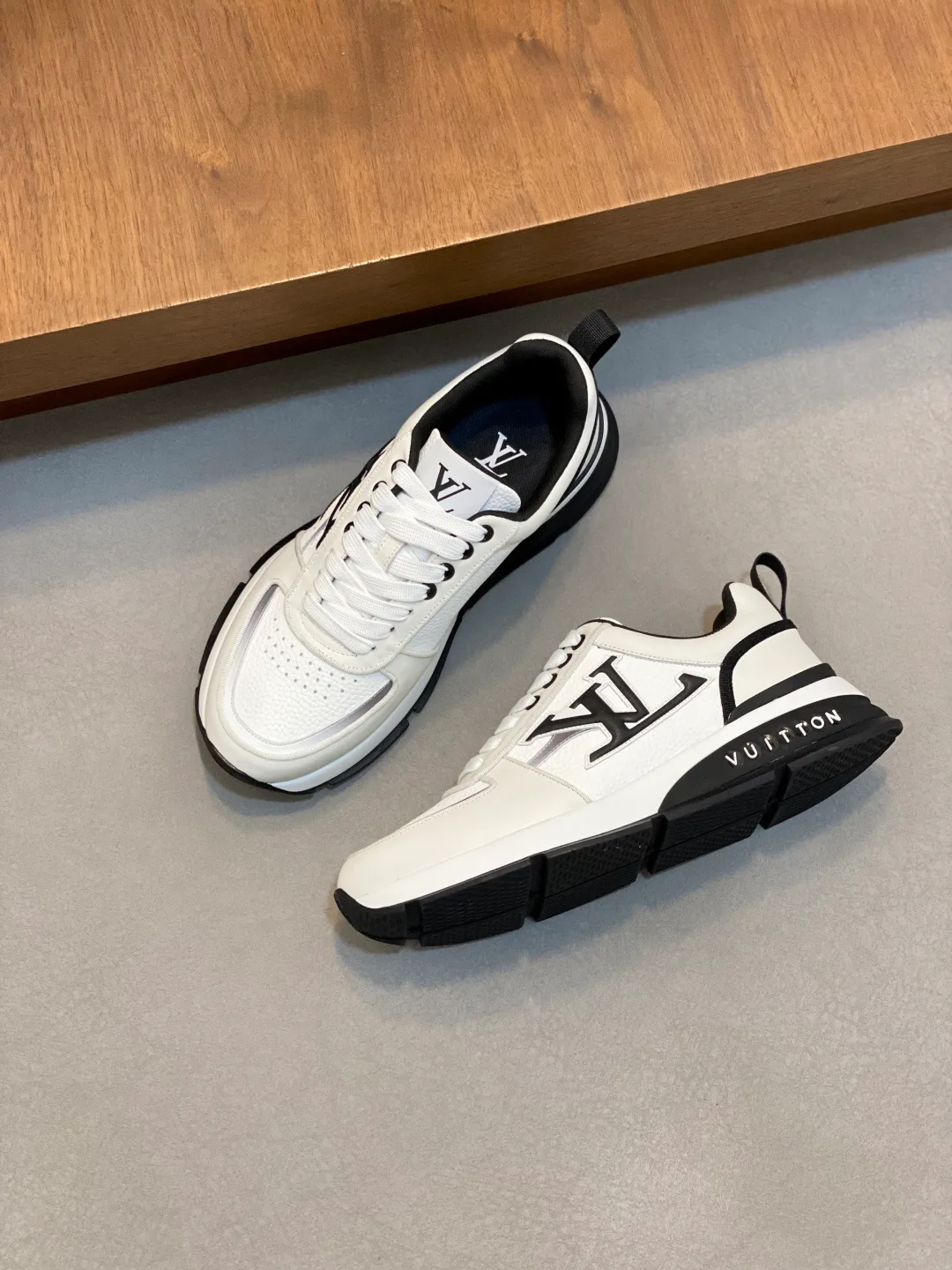 Кроссовки Мужские Louis Vuitton 11250173