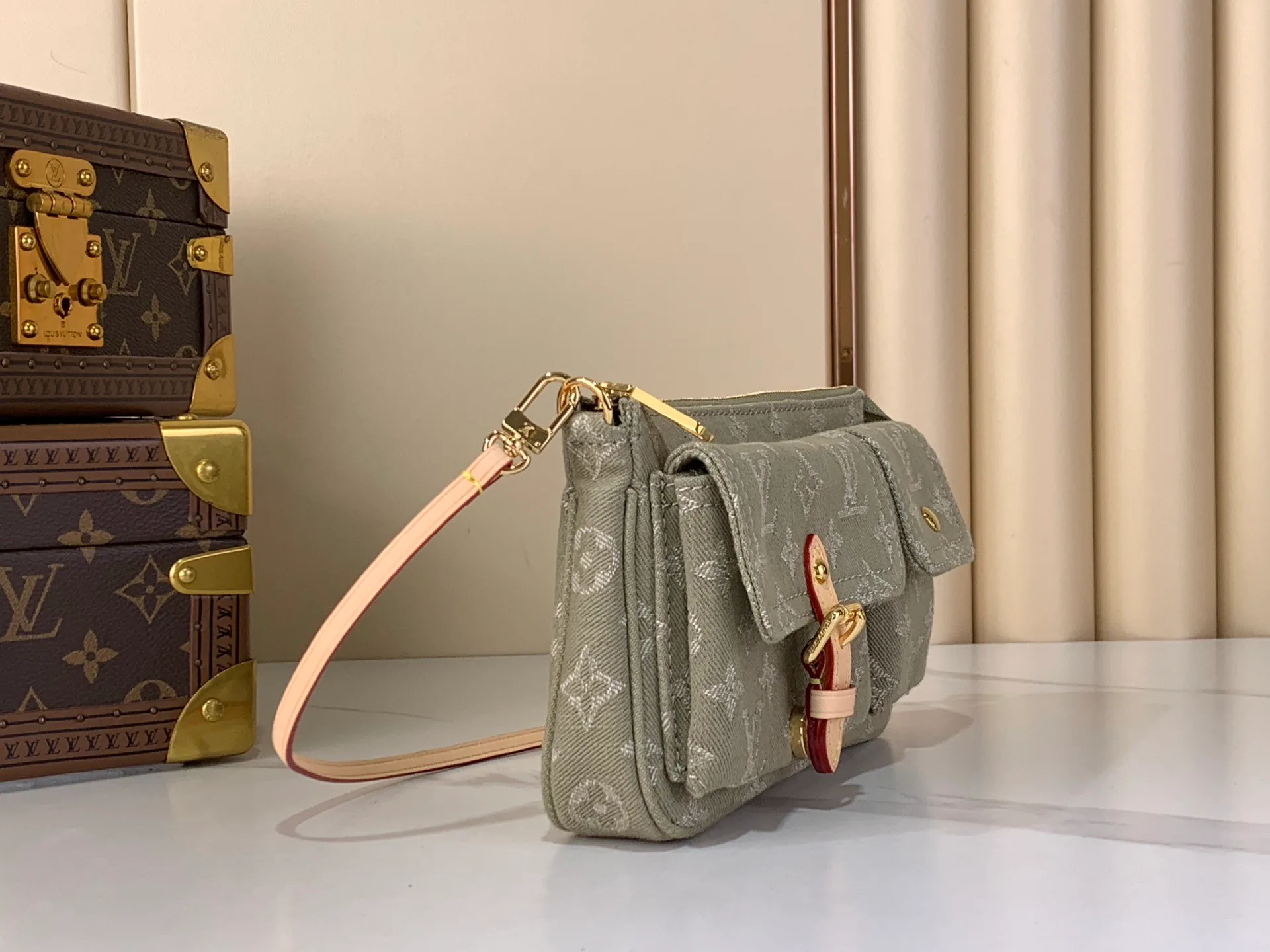 Сумки На Ремне Женские Louis Vuitton 13455891