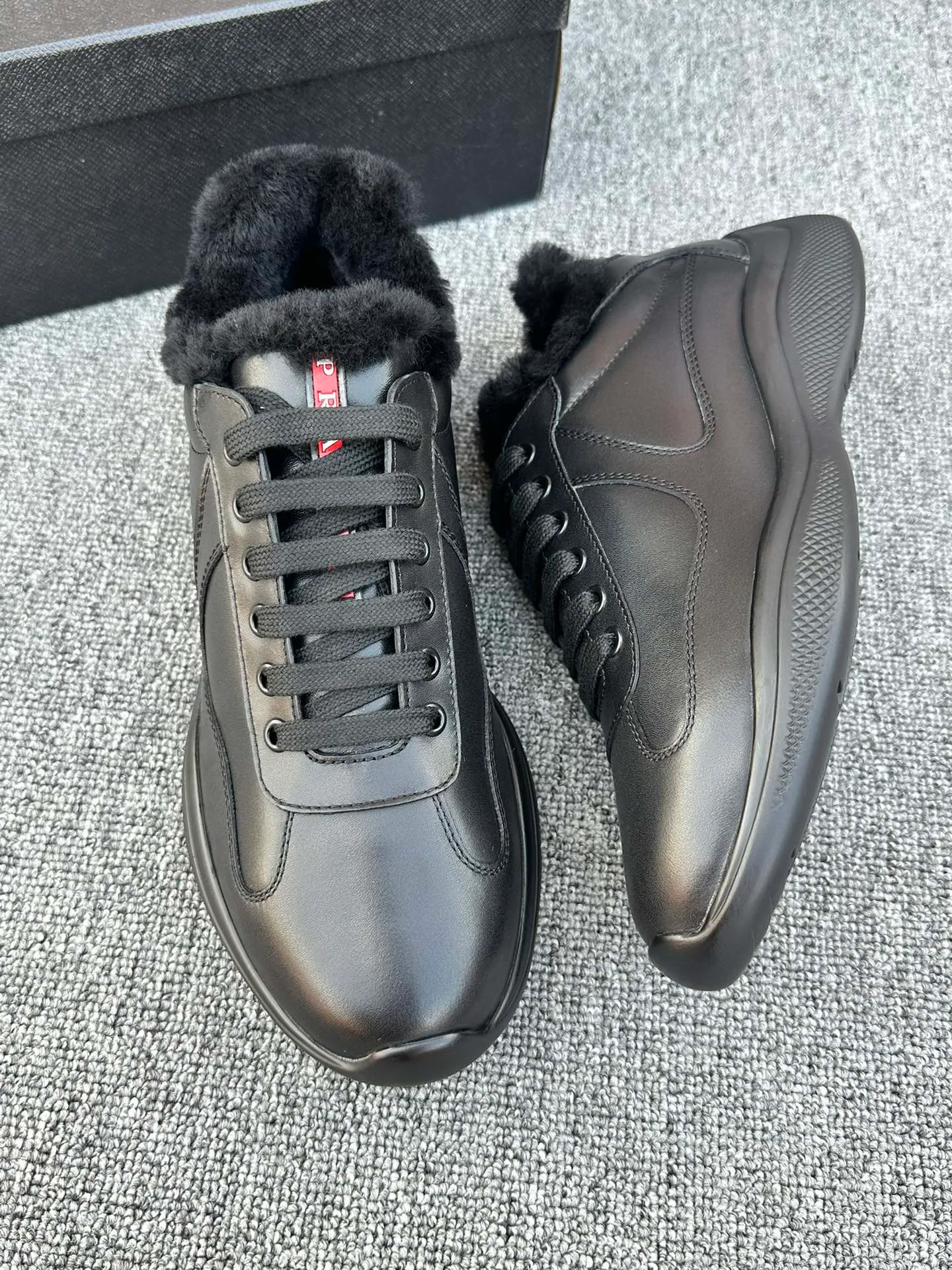 Кроссовки Мужские Prada 17219252