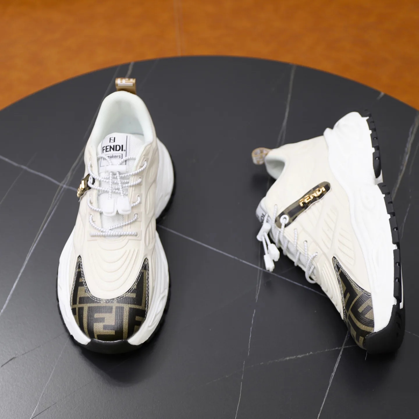 Кроссовки Мужские Fendi 183915