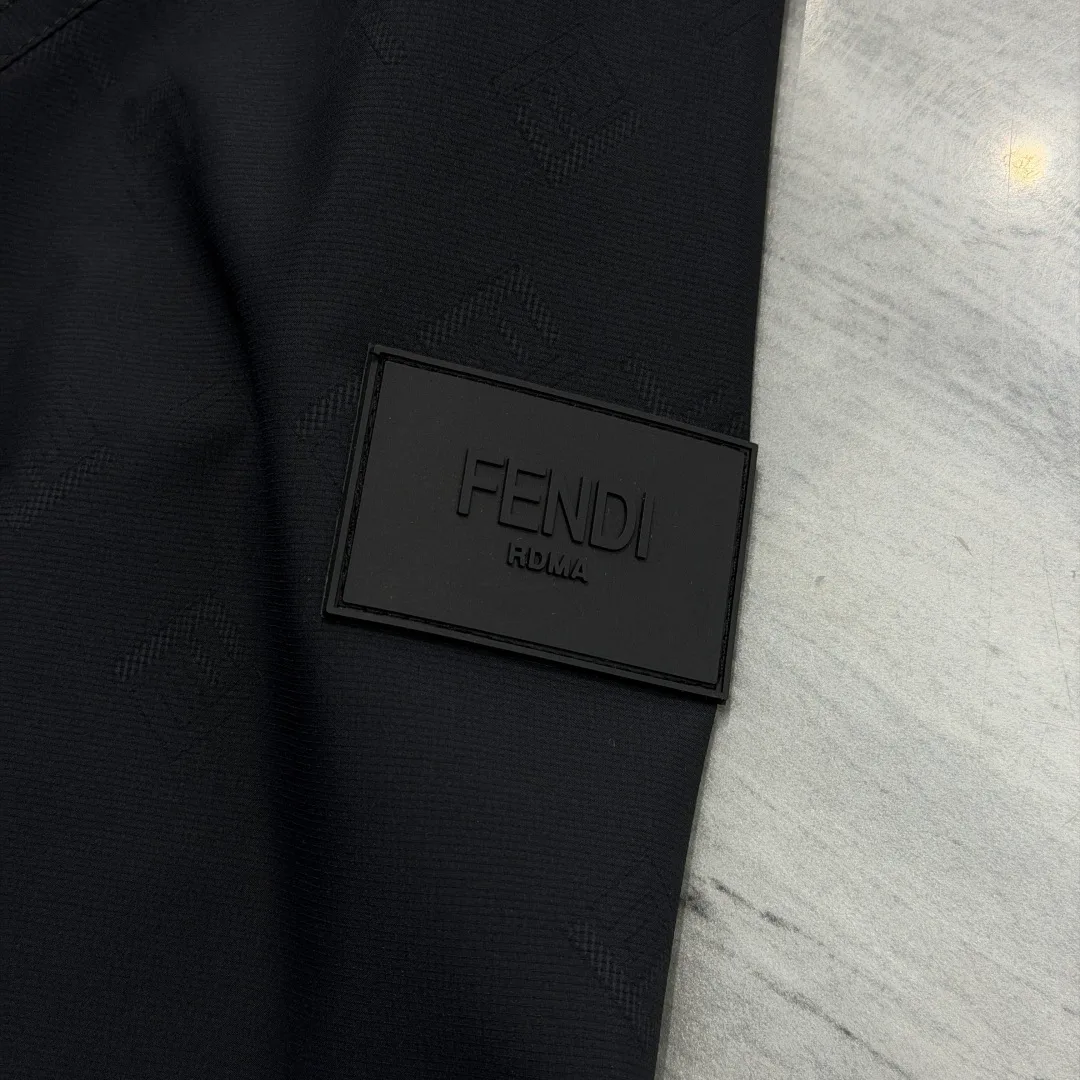 Куртки И Пуховики Мужские Fendi 11341963
