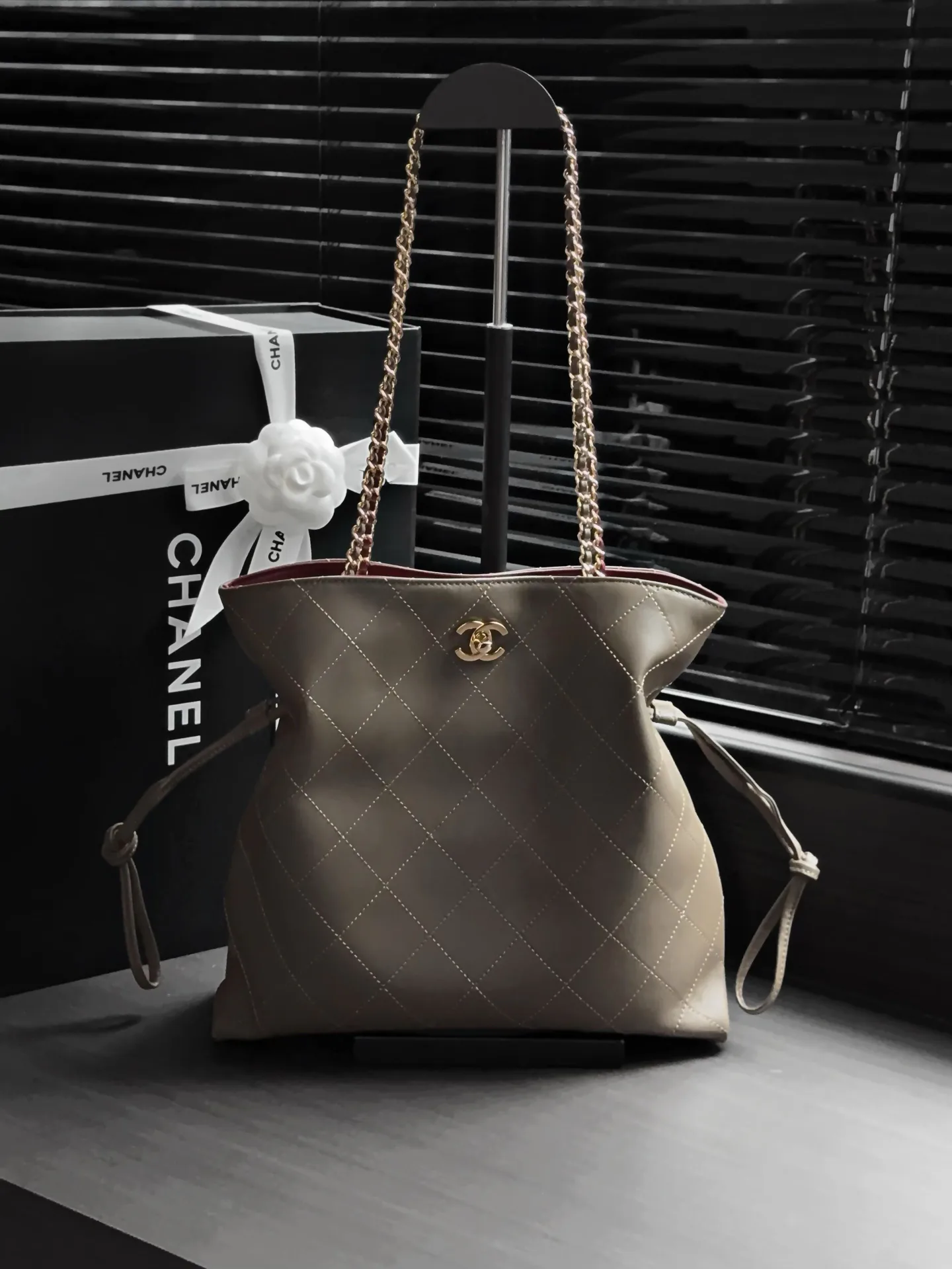 Классические Сумки Женские Chanel 18147589