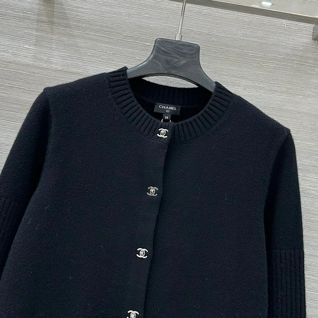 Джемперы И Свитеры Женские Chanel 18027202