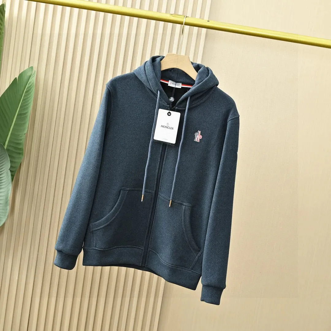 Куртки И Пуховики Мужские Moncler 1266734