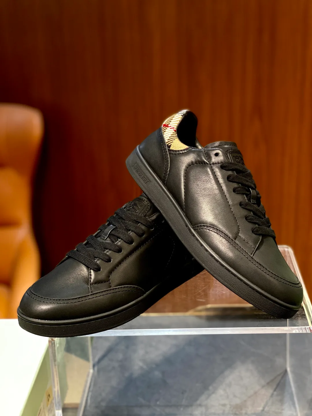 Кроссовки Женские Burberry 1276766