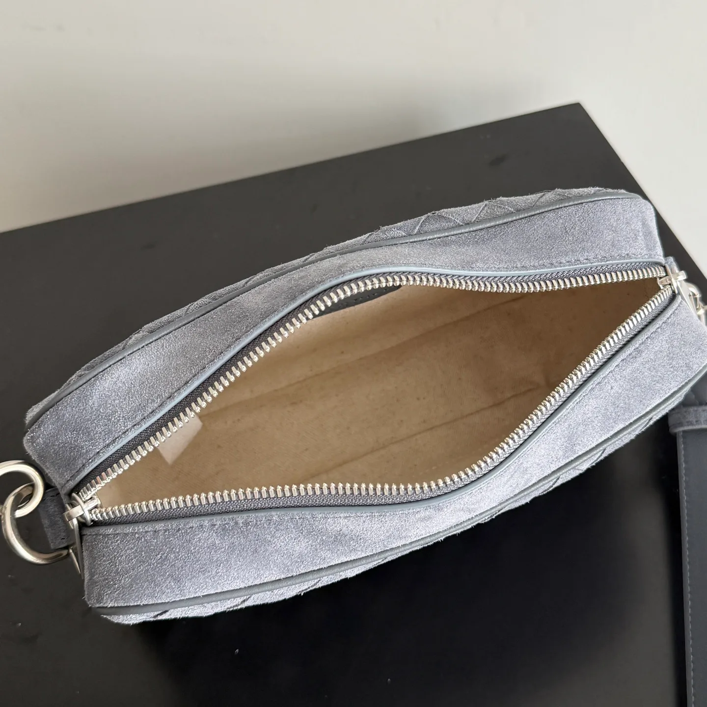 Сумки На Ремне Женские Bottega Veneta 16939959