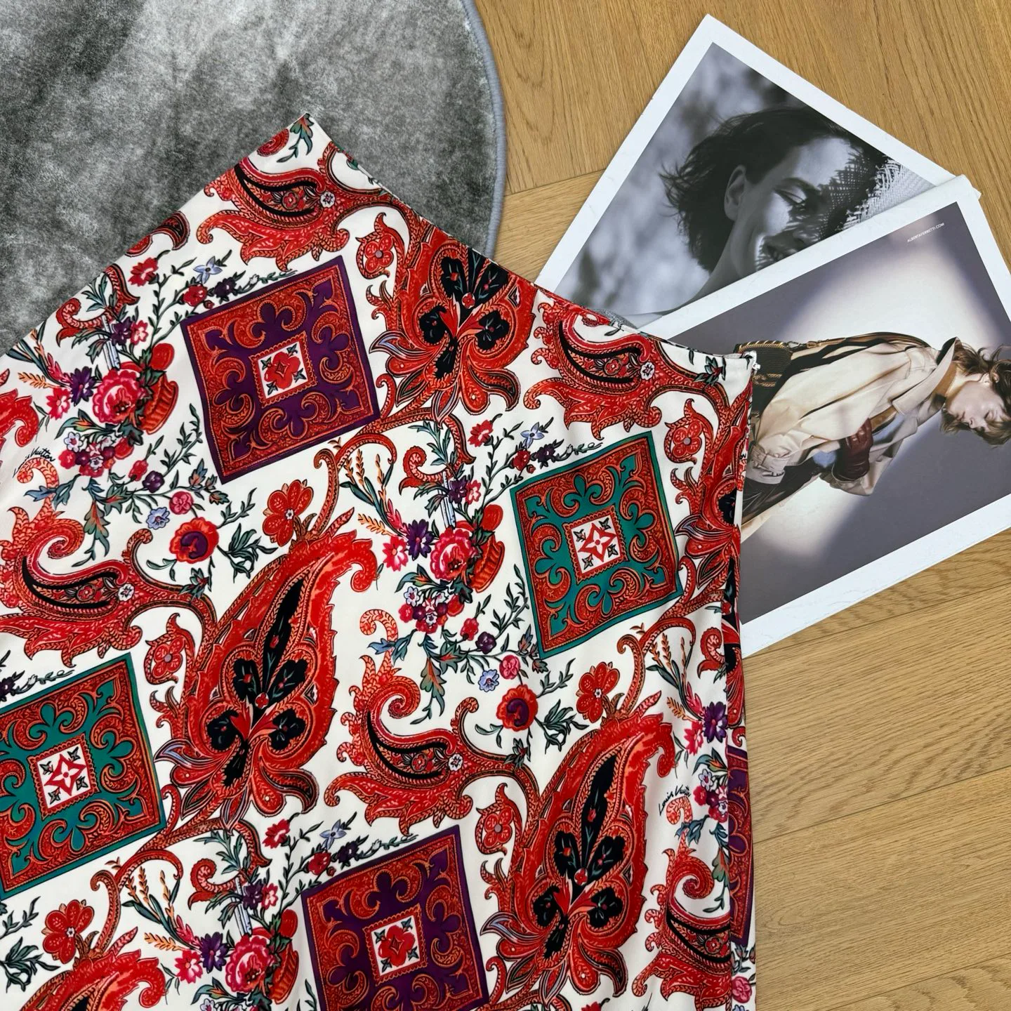 Юбки Женские Louis Vuitton 18108638