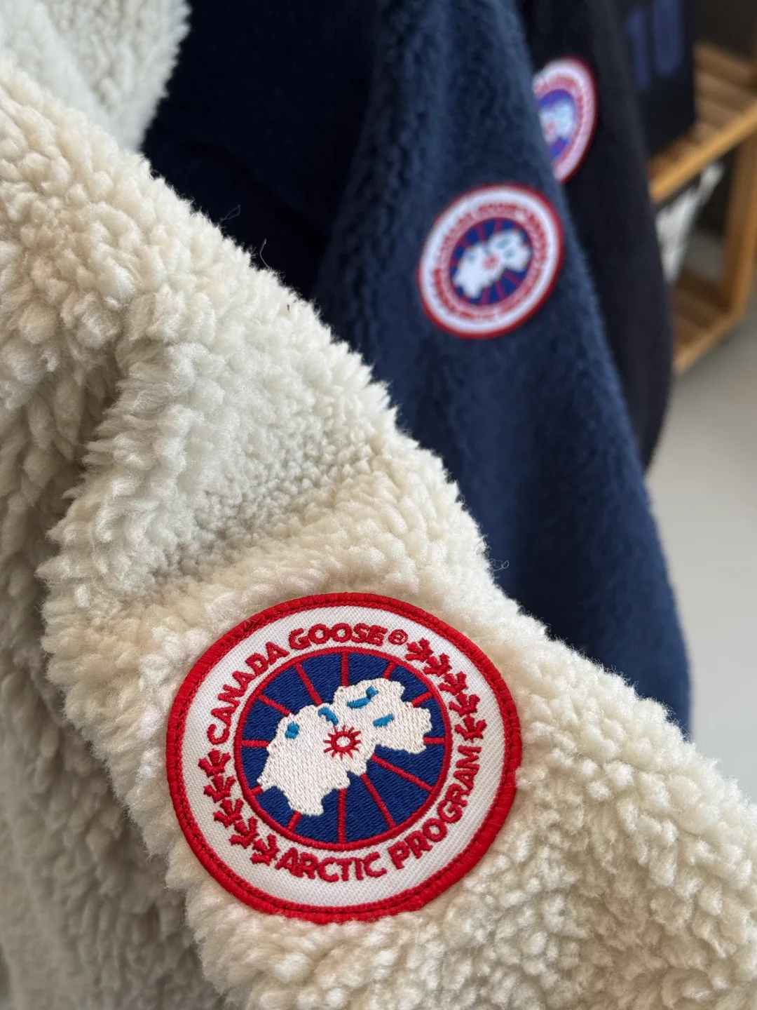 Куртки И Пуховики Женские Canada Goose 335481