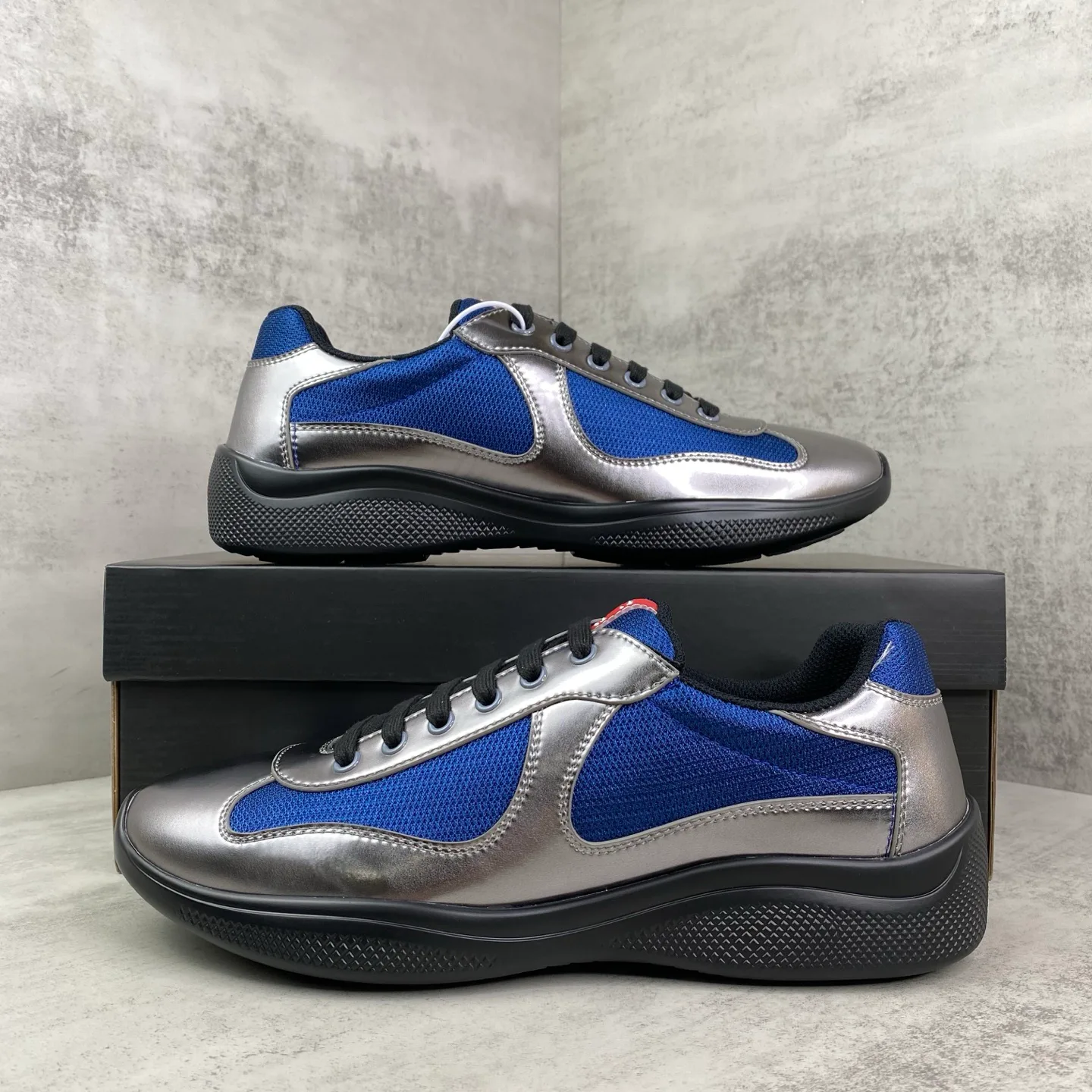Кроссовки Мужские Prada 17918705