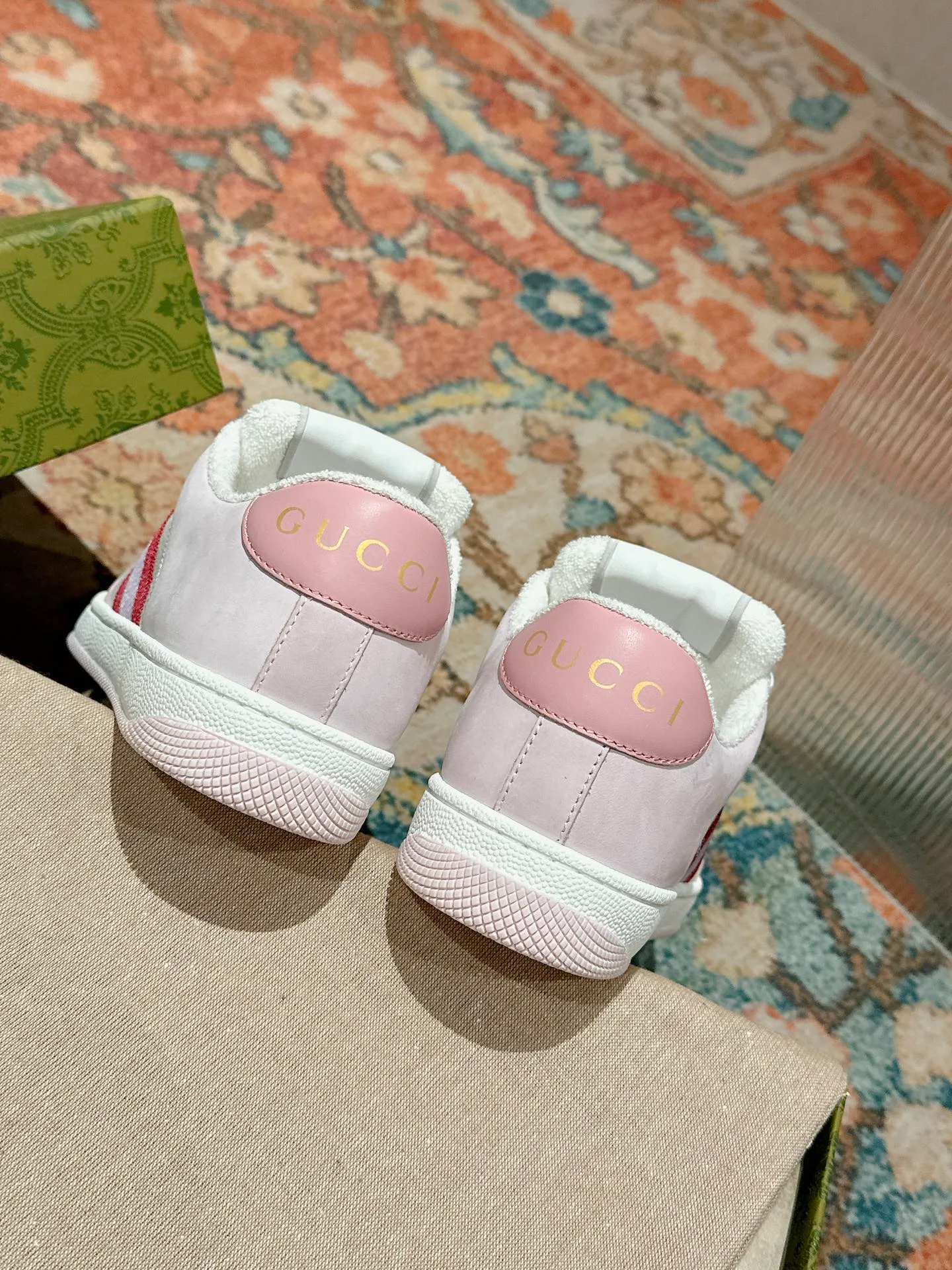 Кроссовки Женские Gucci 17956690