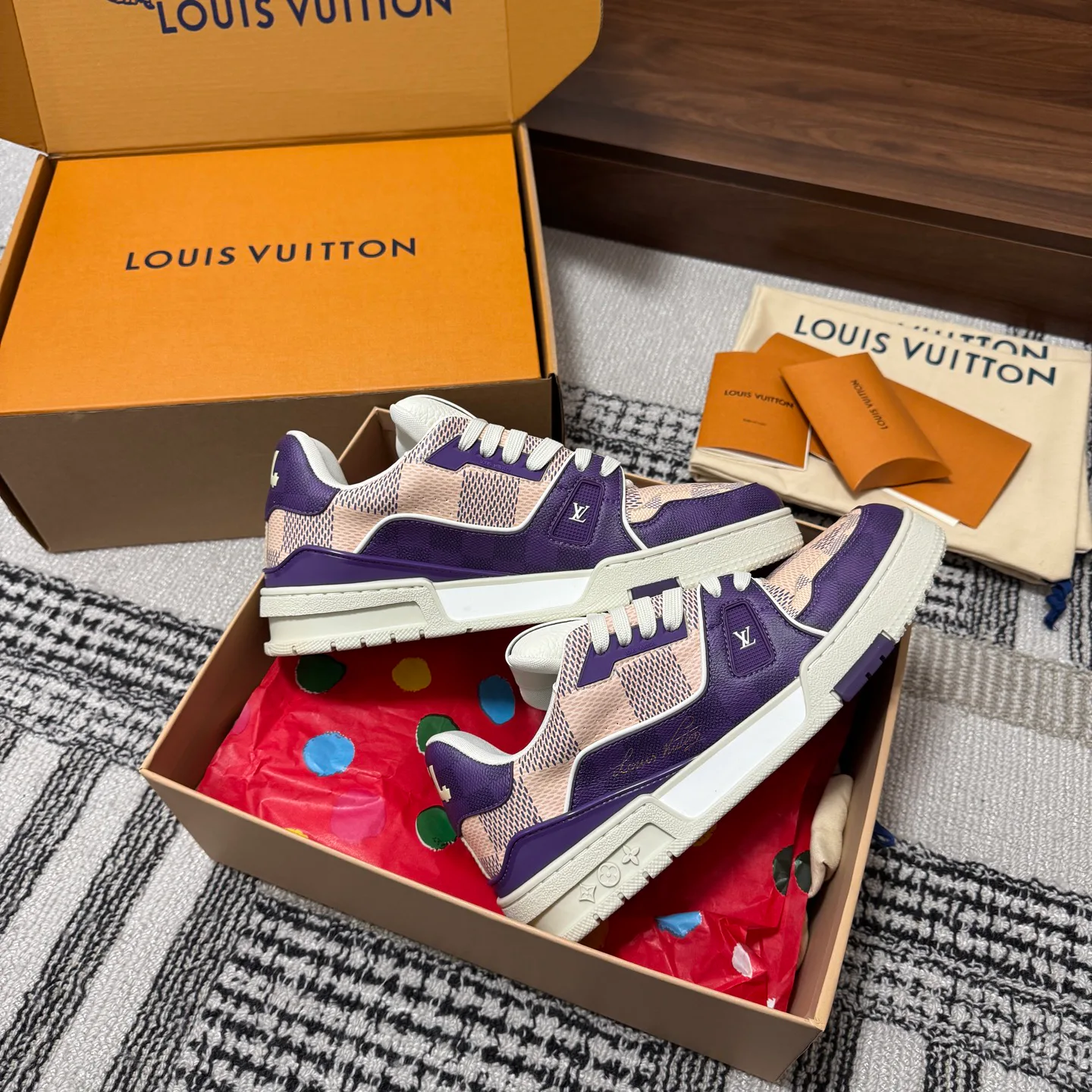 Кроссовки Женские Louis Vuitton 1546842