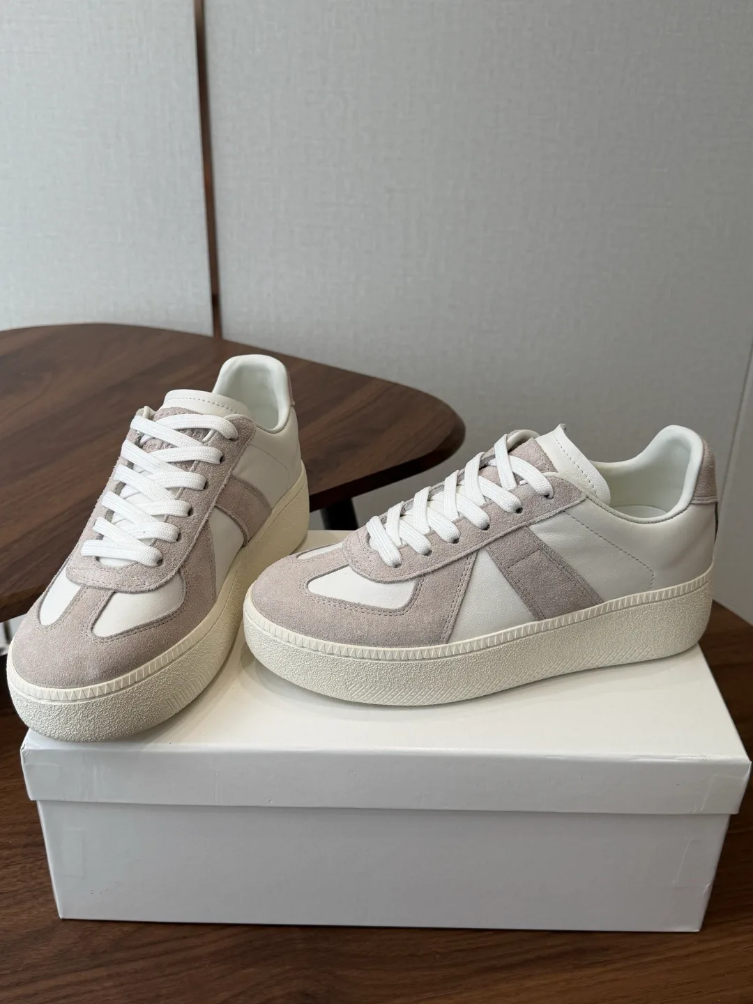 Кроссовки Женские Maison Margiela 16929925