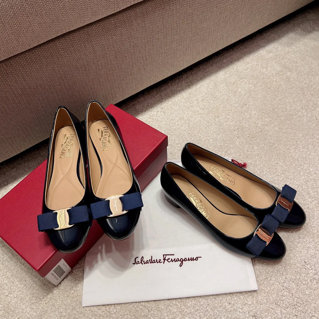 Туфли Женские Salvatore Ferragamo 11902003