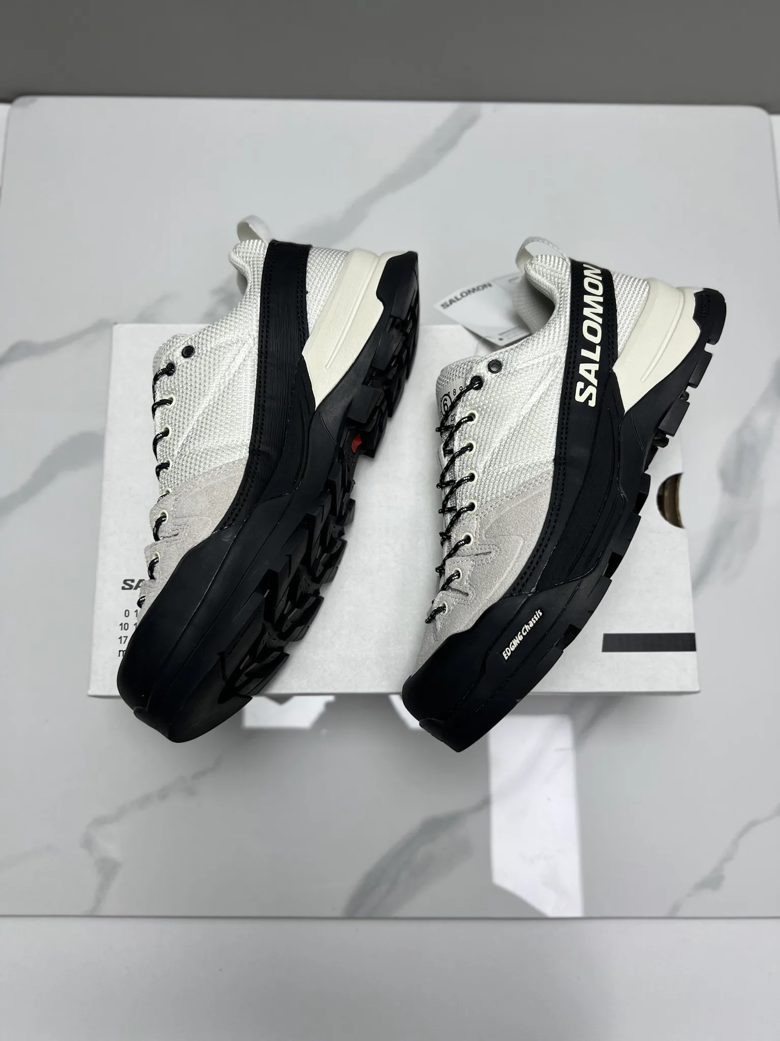 Кроссовки Женские Salomon 5858