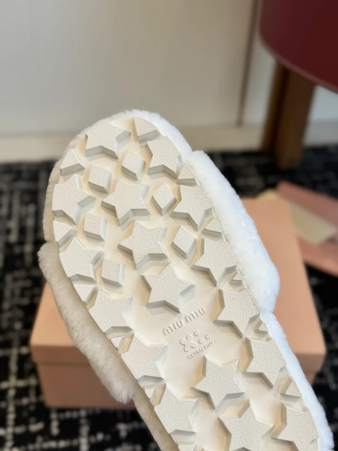 Тапочки Женские Miu Miu 18139572