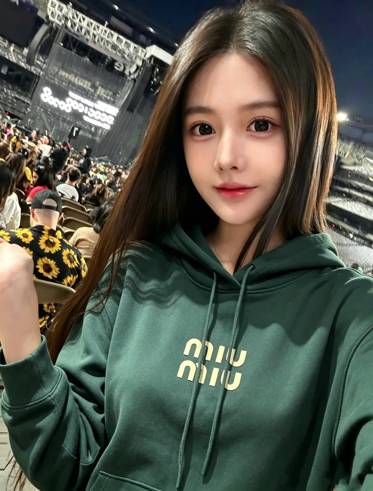 Свитшоты И Худи Мужские Miu Miu 18446350