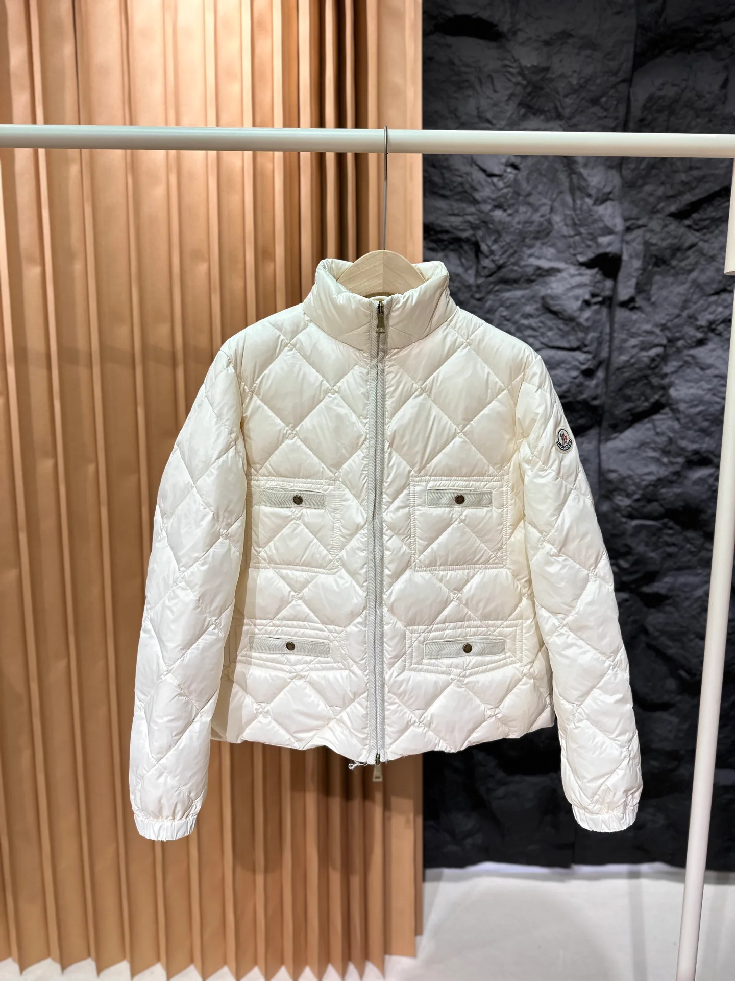Куртки И Пуховики Женские Moncler 17938425