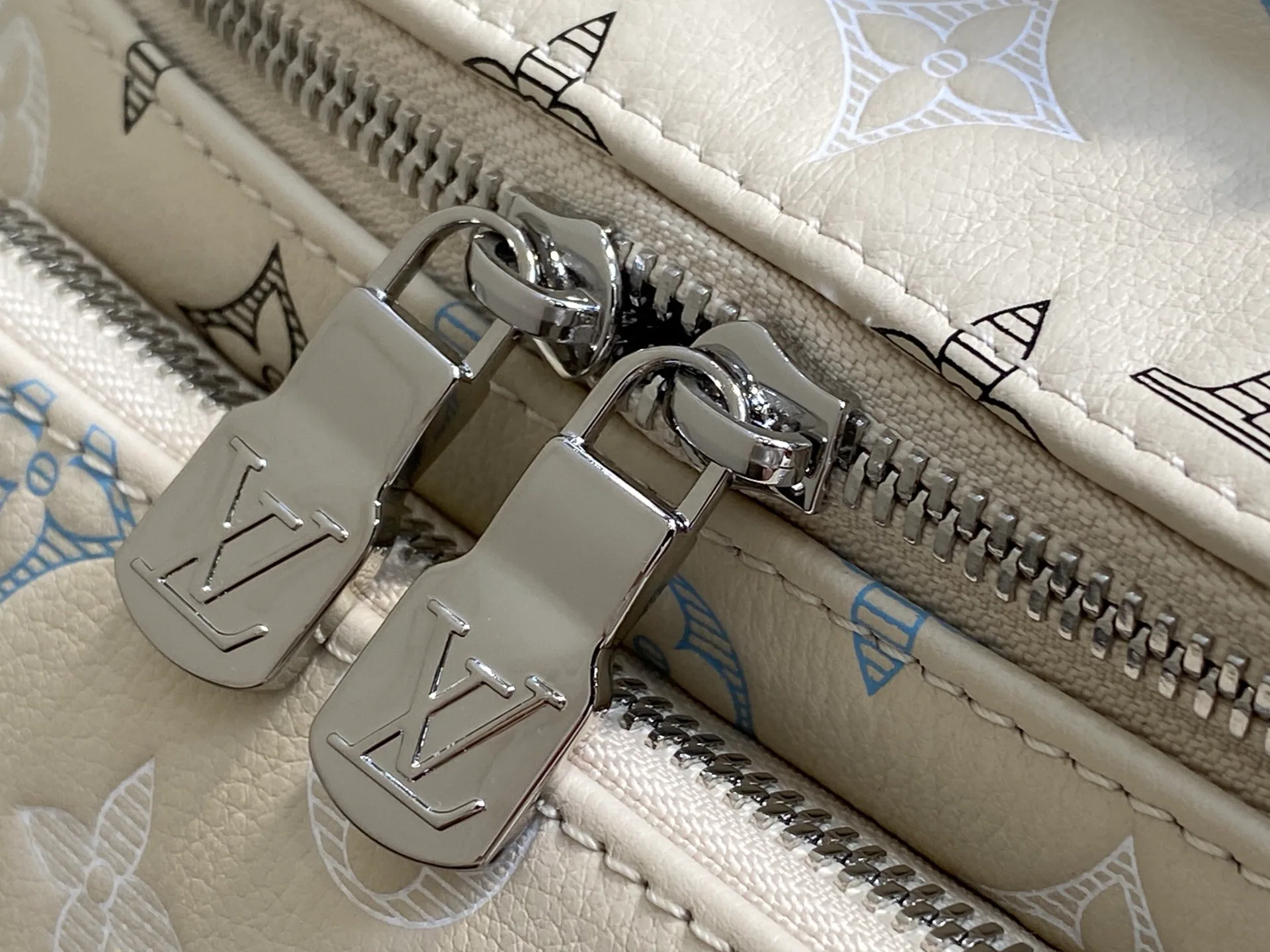 Поясные Сумки Мужские Louis Vuitton 13773091
