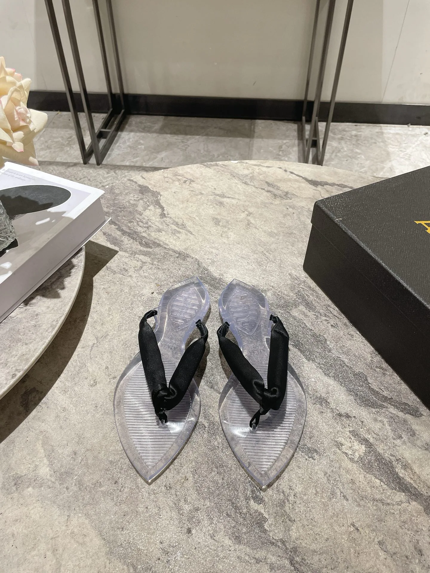 Шлепанцы Женские Alaia 12859255