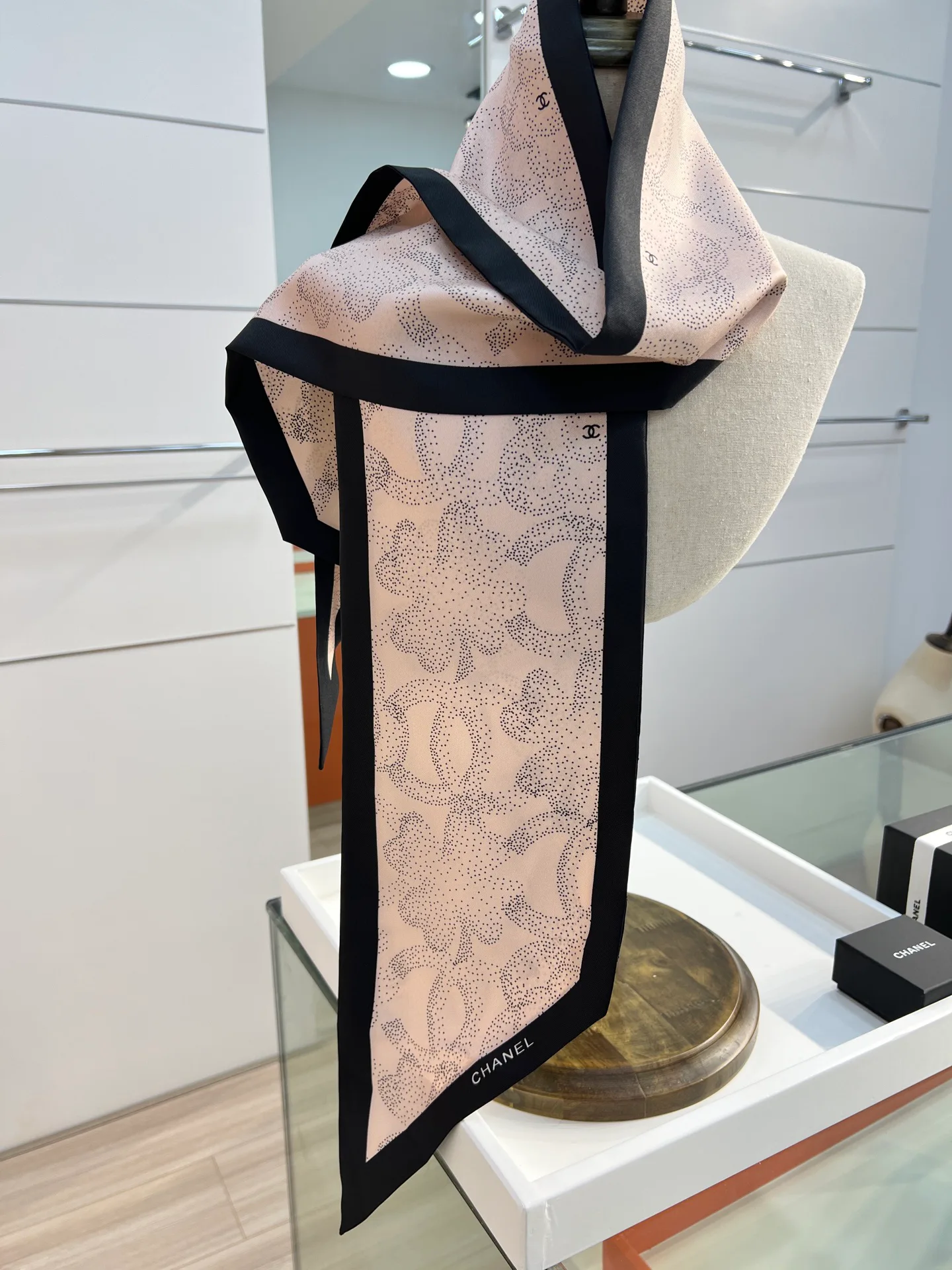 Шарфы Chanel 11527452