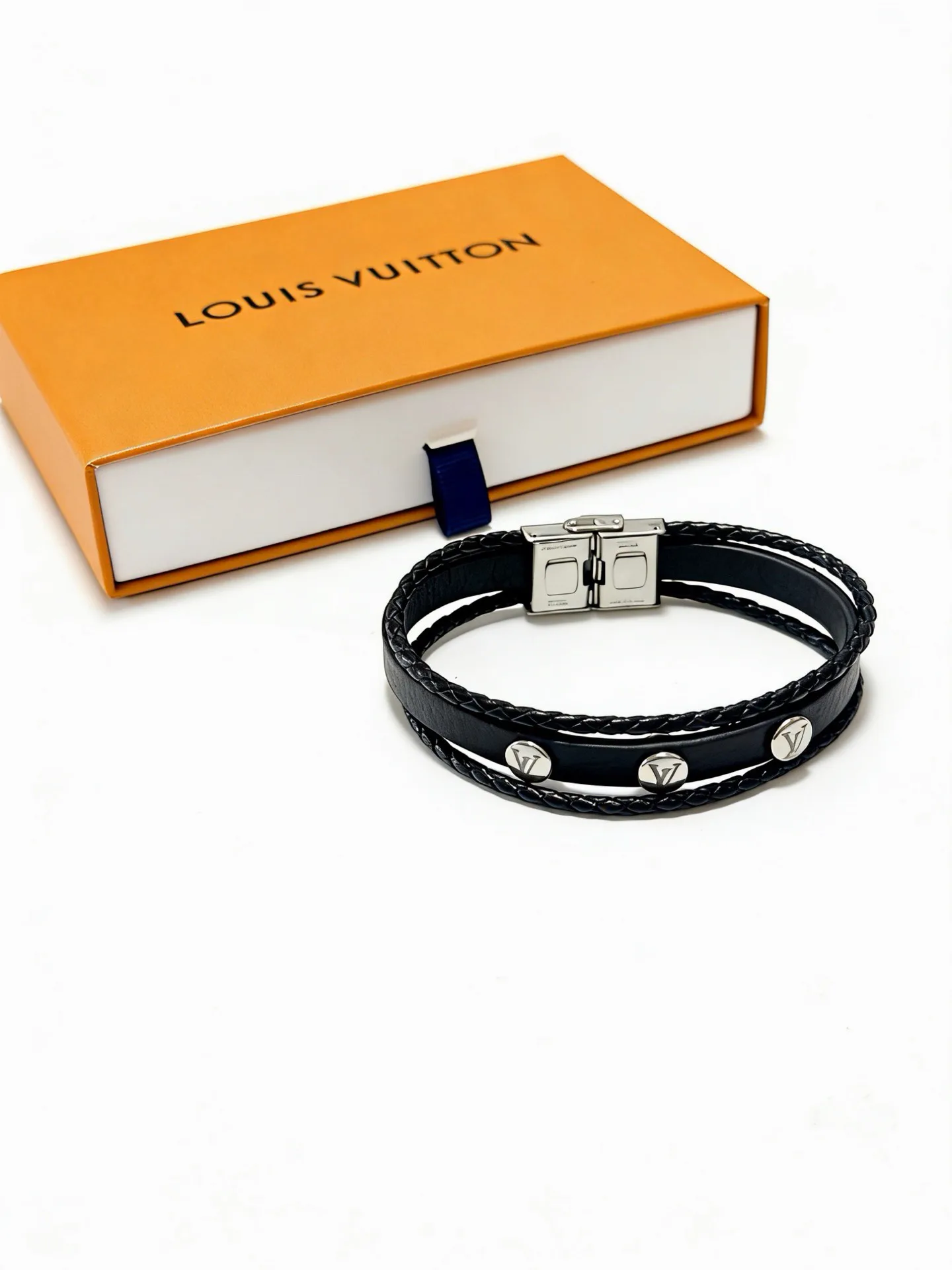 Бижутерия Louis Vuitton 17801816