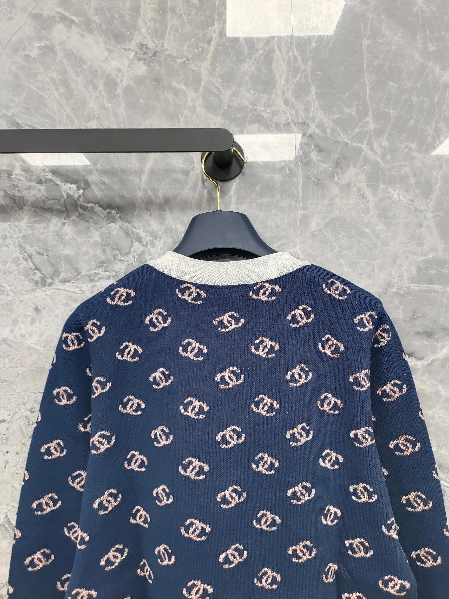 Джемперы И Свитеры Женские Chanel 17954425