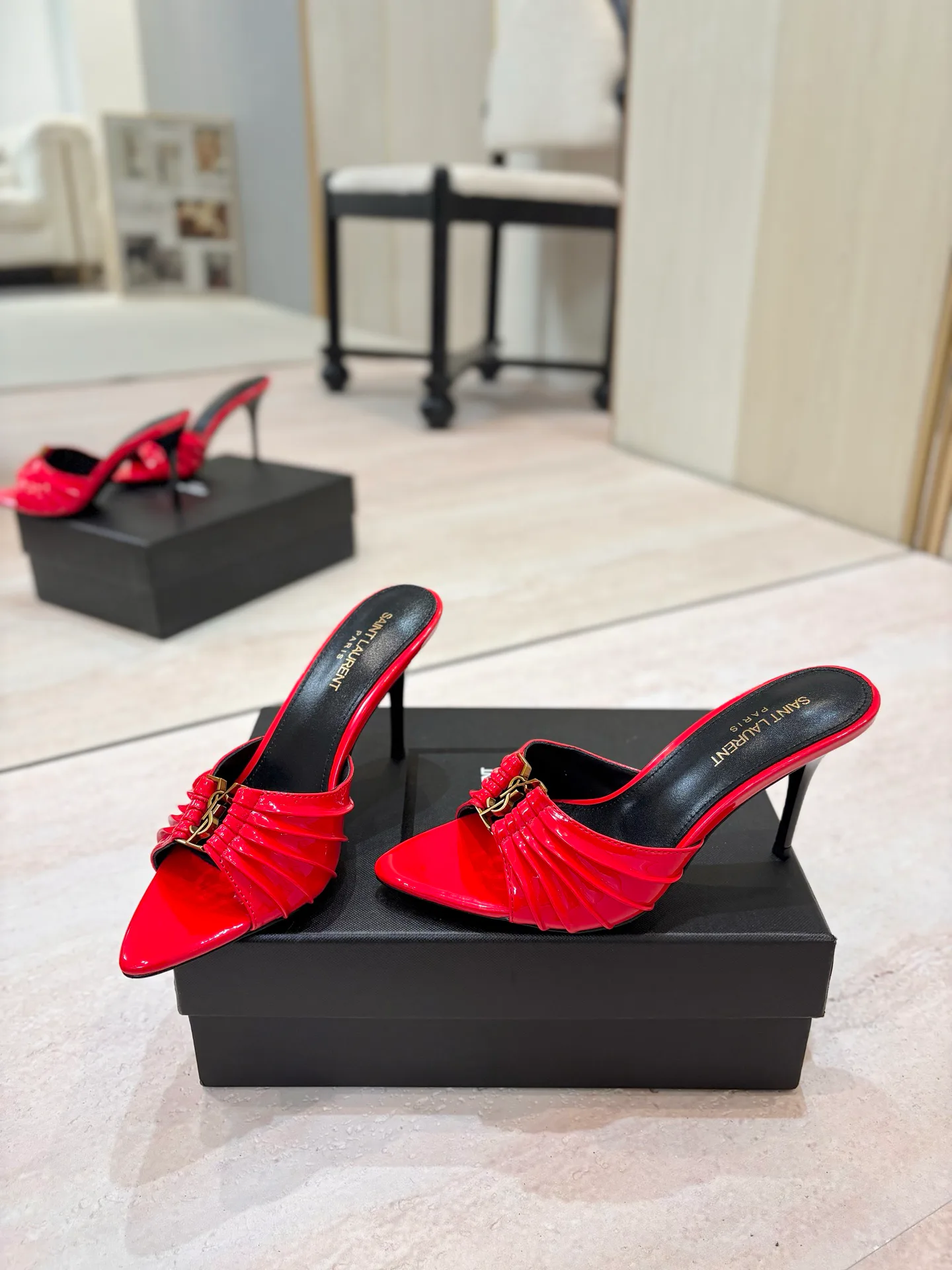Босоножки Женские Saint Laurent 17476093