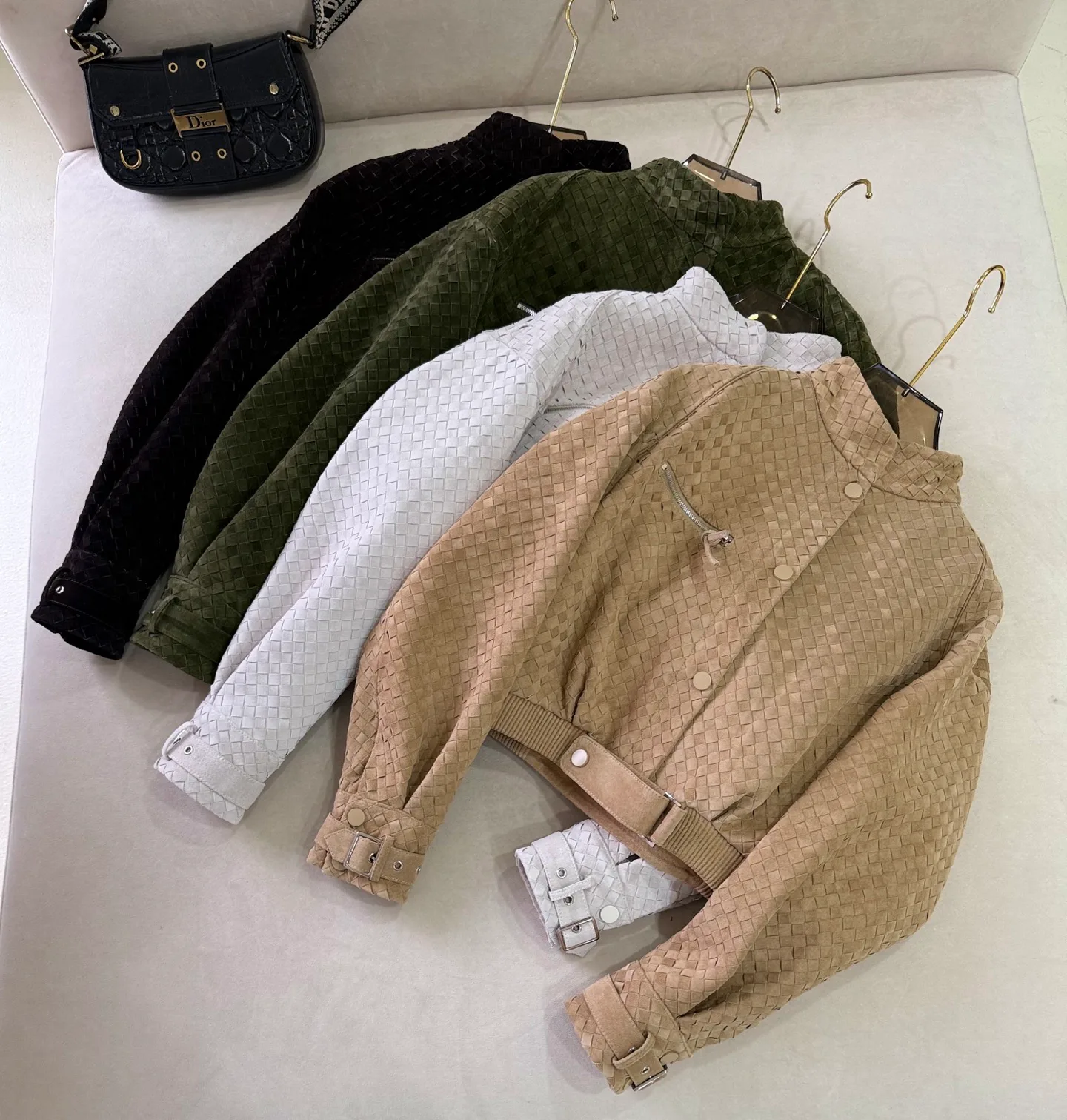Кожаные Куртки И Дублёнки Женские Bottega Veneta 18208775