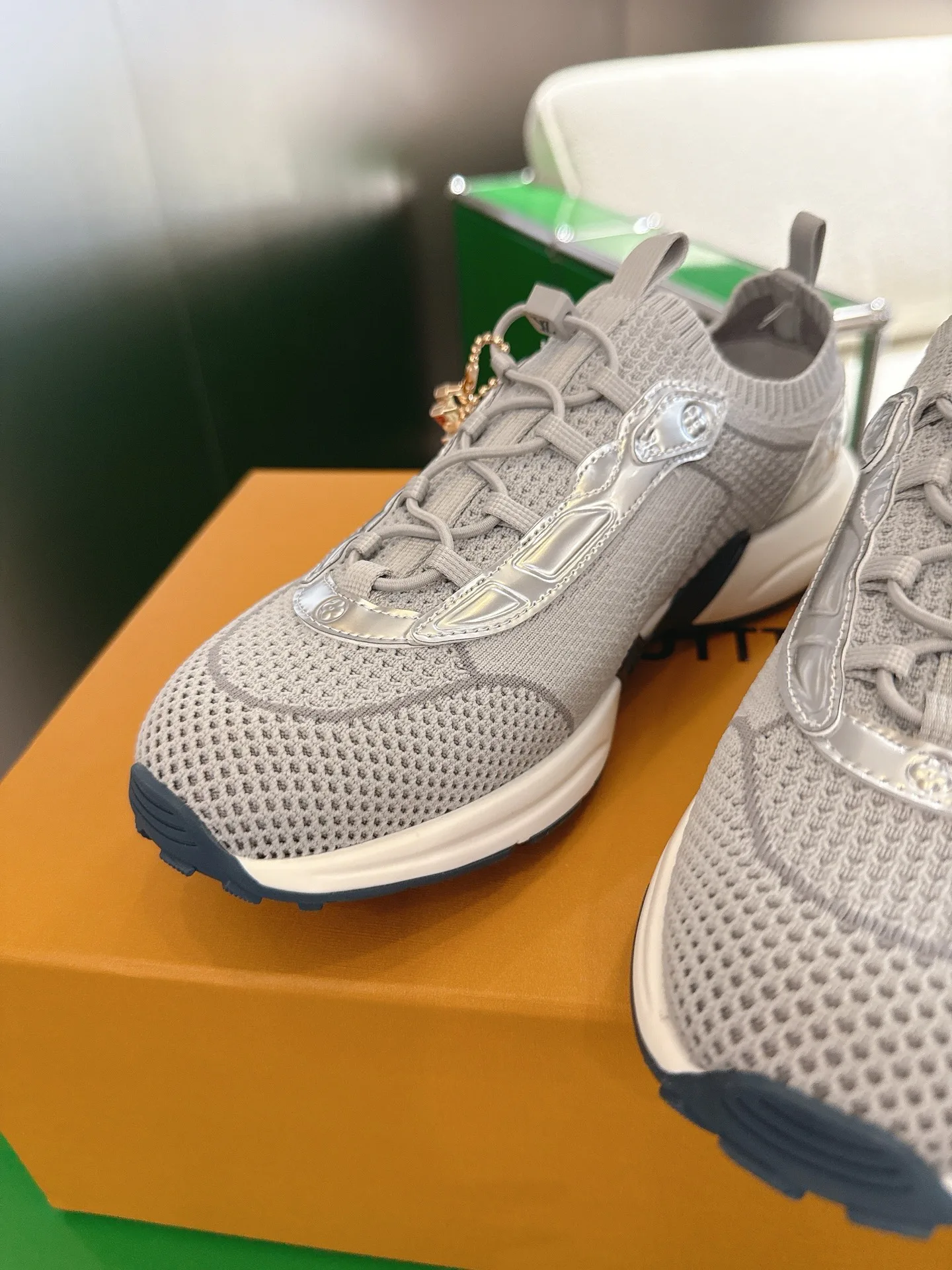 Кроссовки Женские Louis Vuitton 94625