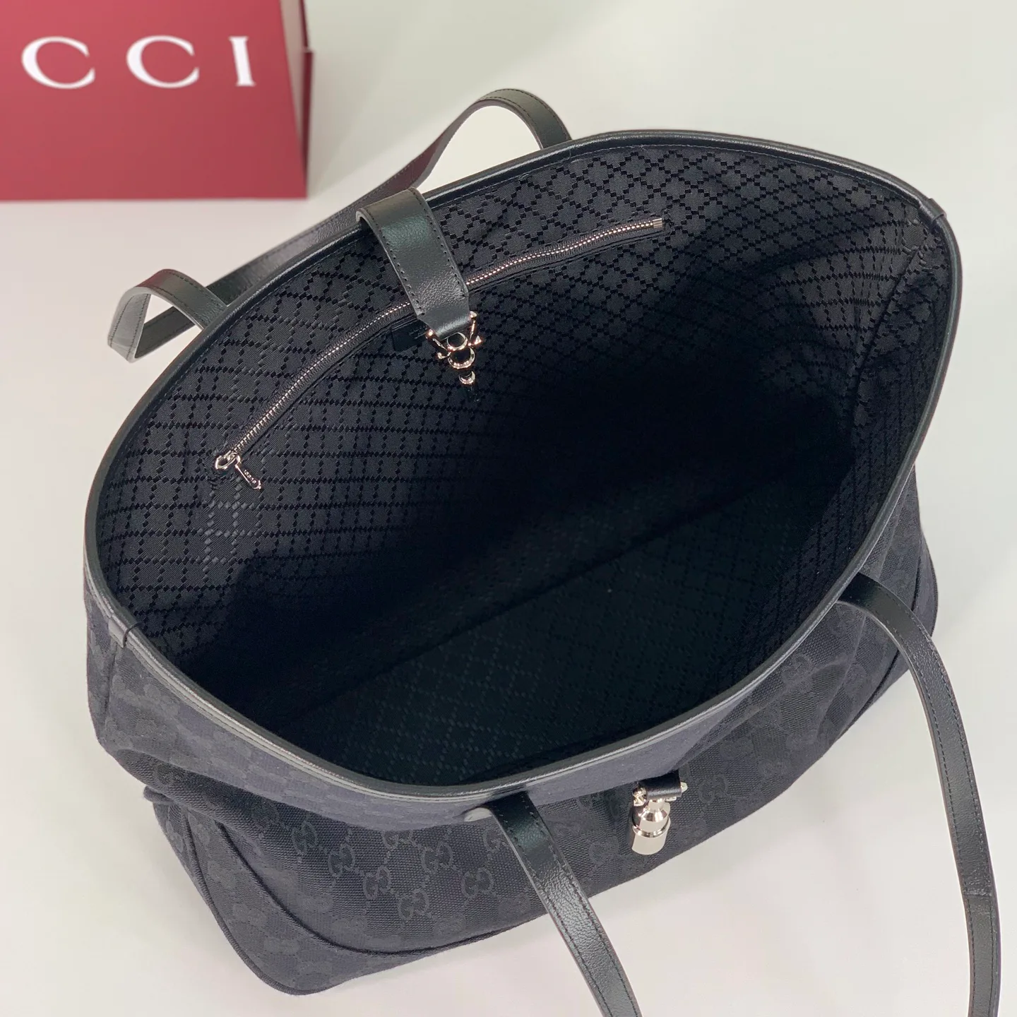 Классические Сумки Женские Gucci 17574165