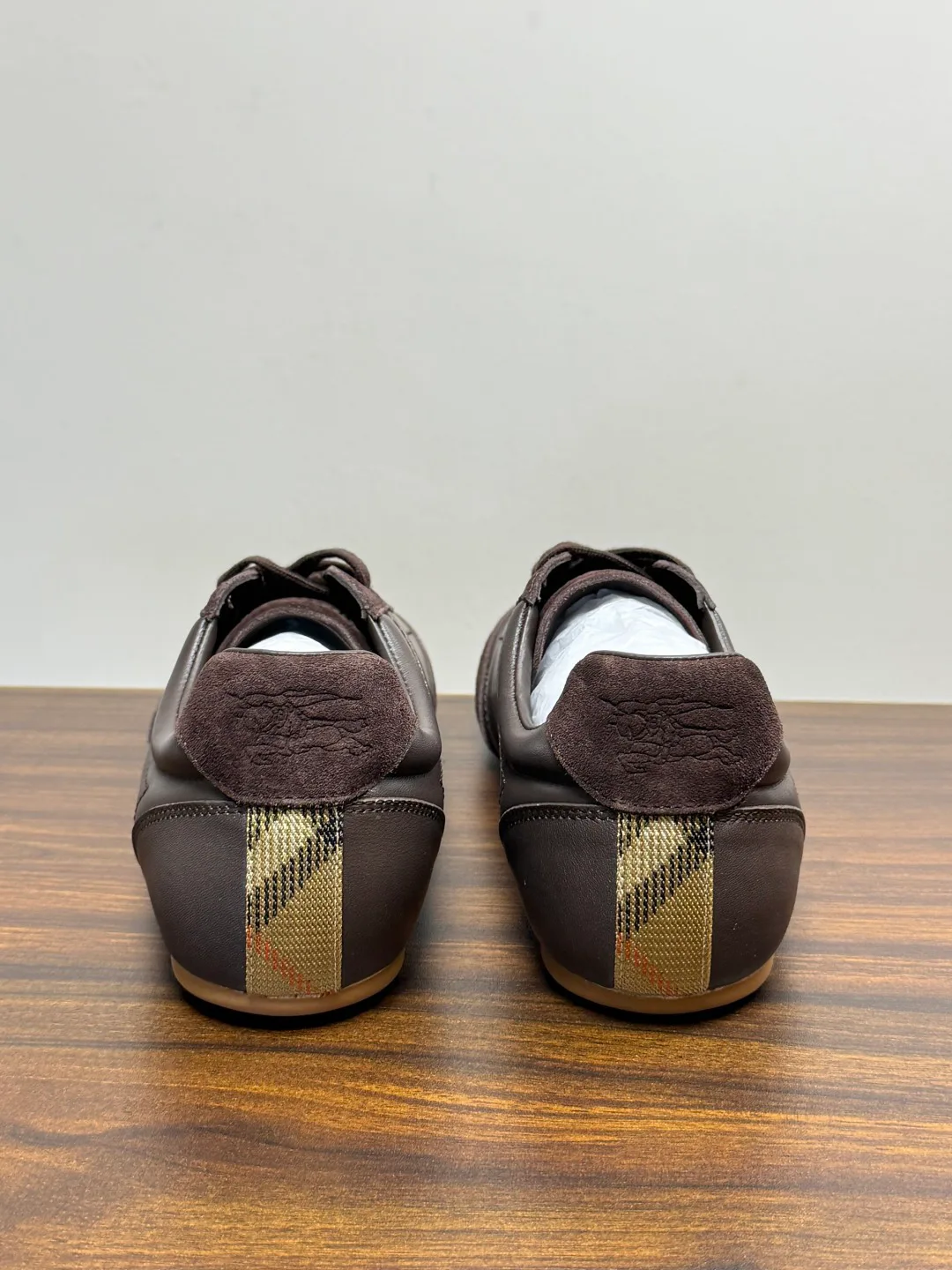 Кроссовки Женские Burberry 19716352
