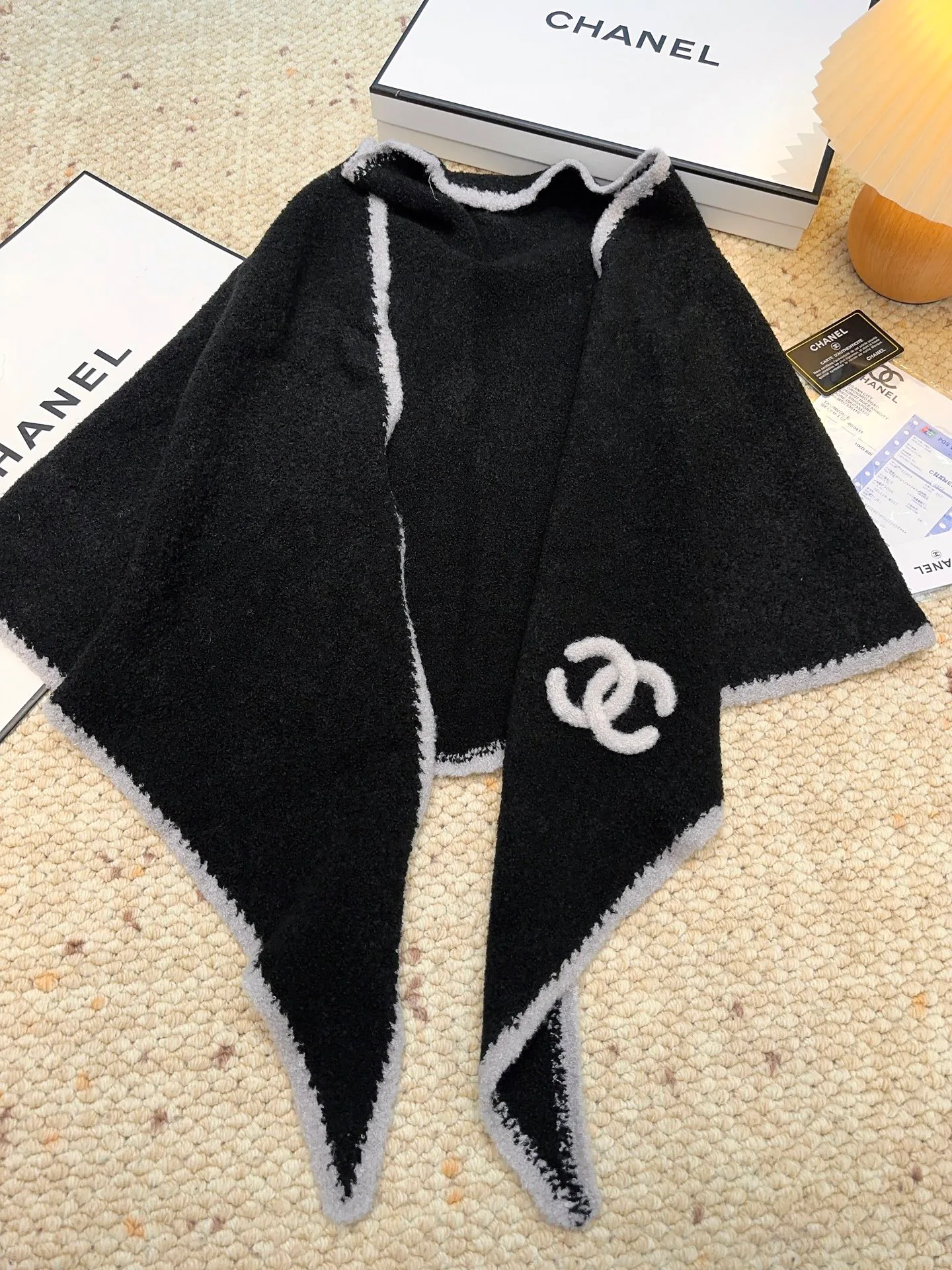 Платки Chanel 5445651