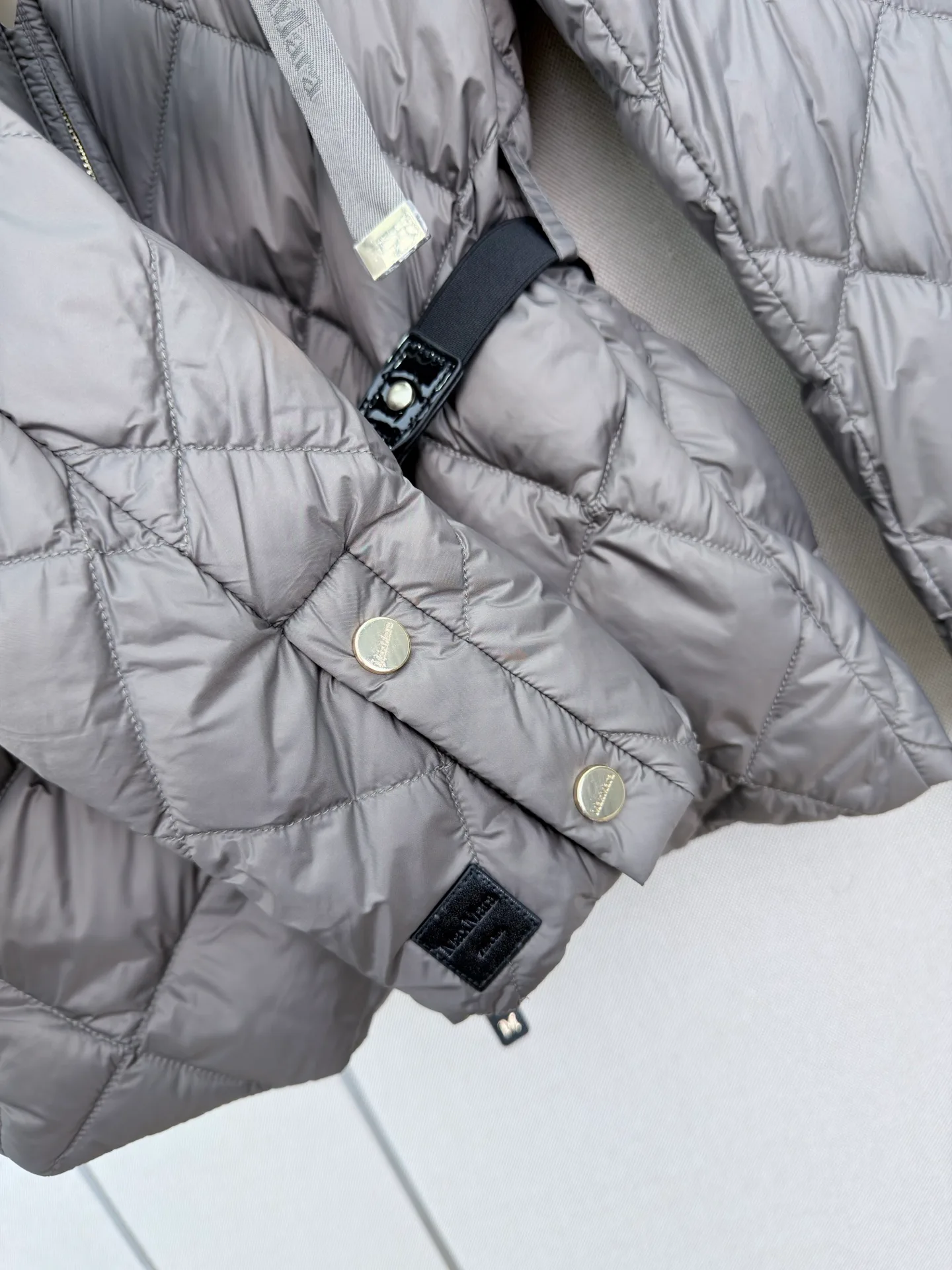 Куртки И Пуховики Женские Max Mara 18023436
