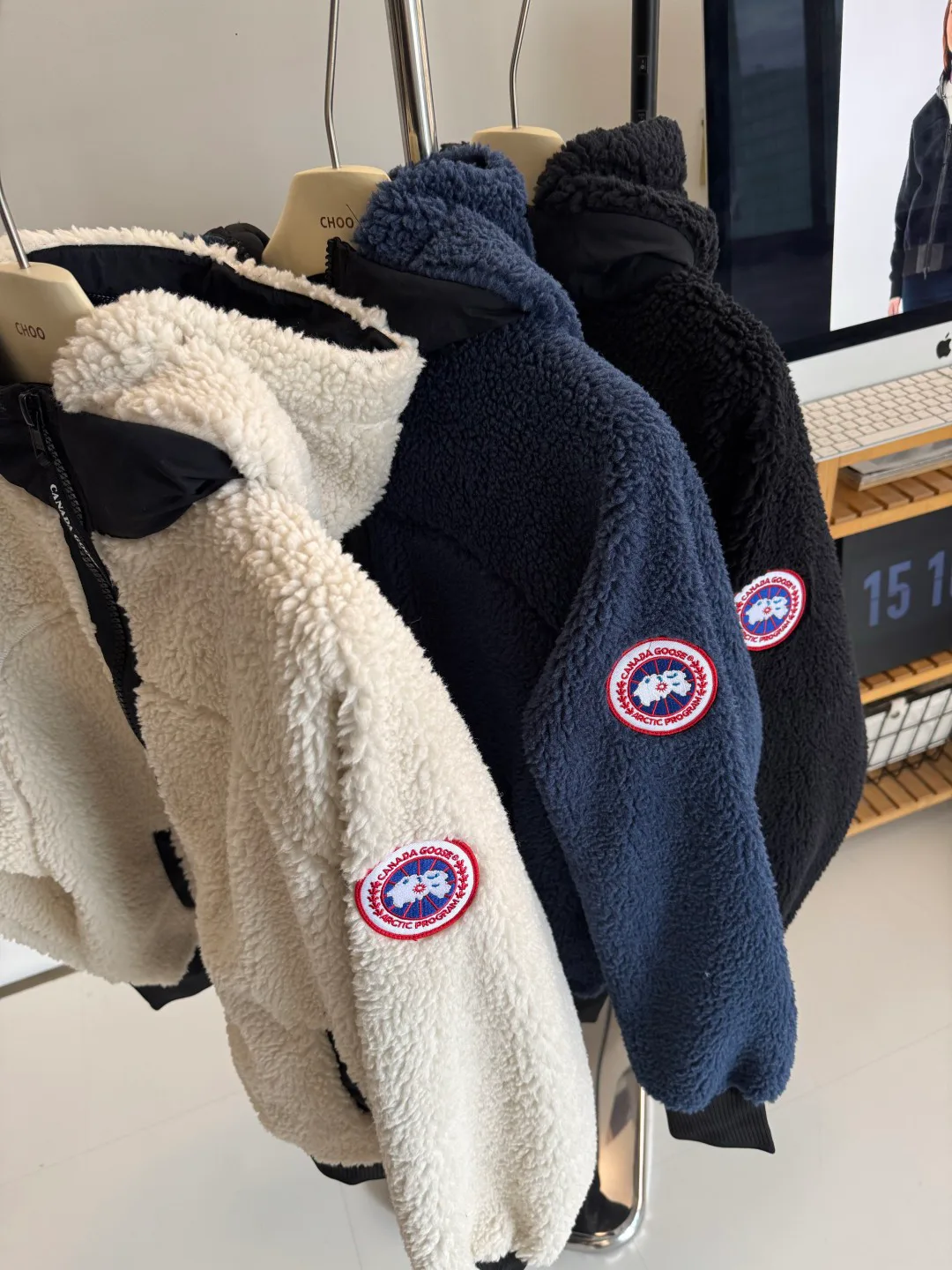 Куртки И Пуховики Женские Canada Goose 335481