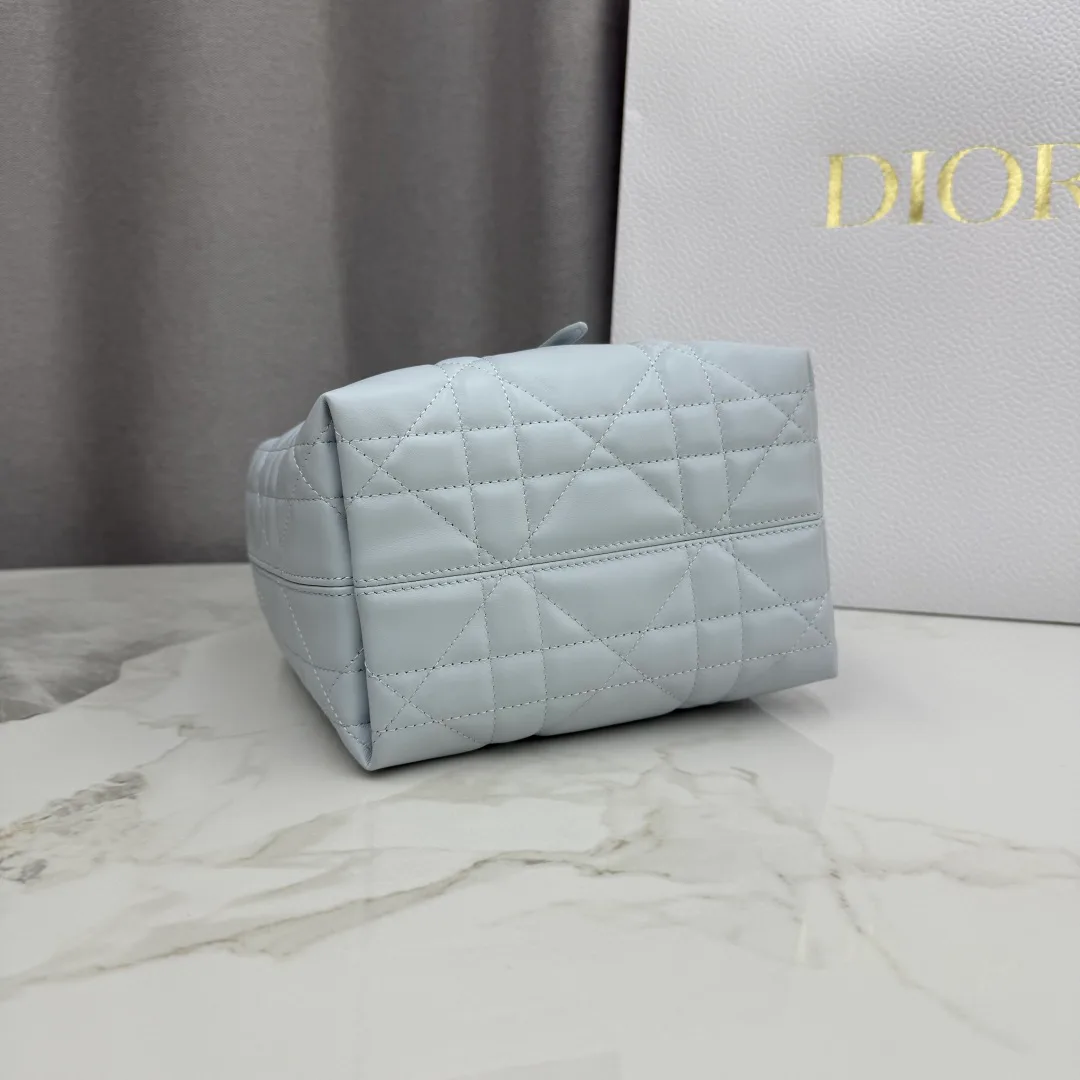 Классические Сумки Женские Christian Dior 11905695