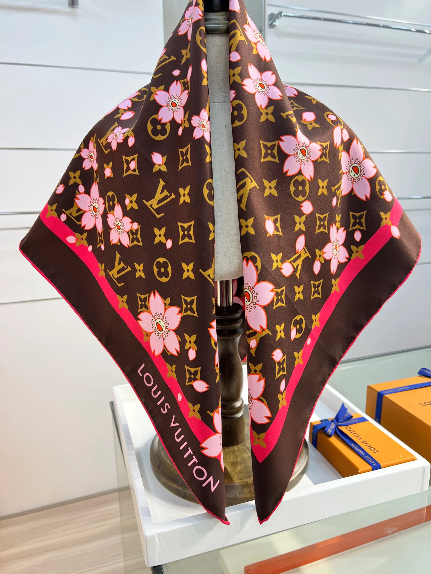 Платки Louis Vuitton 11264305