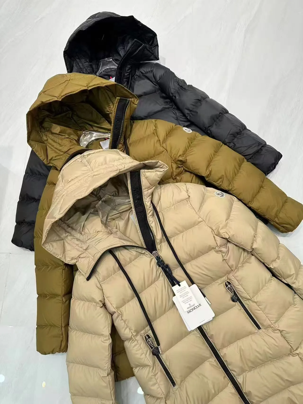 Куртки И Пуховики Женские Moncler 18523558