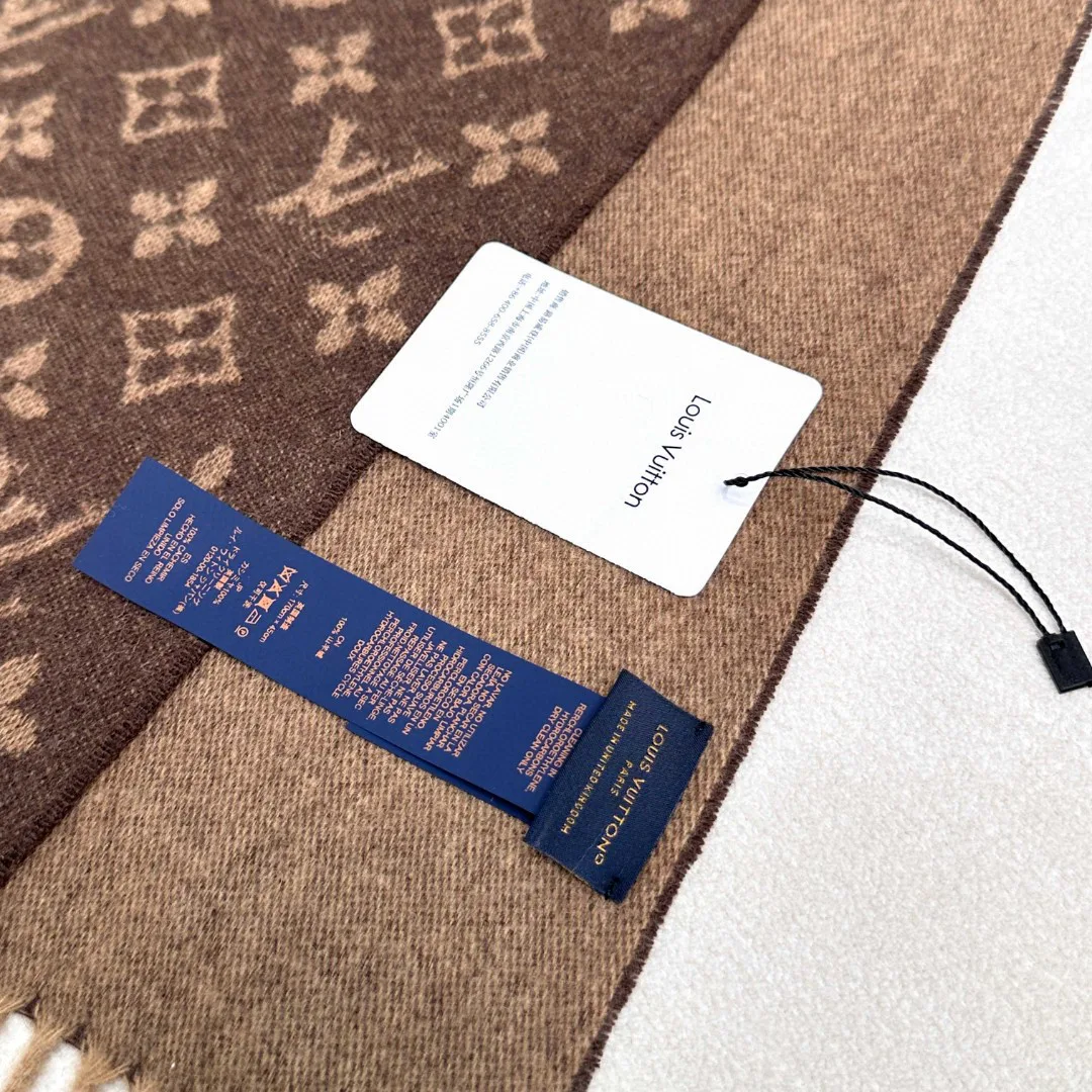 Шарфы Louis Vuitton 18476637