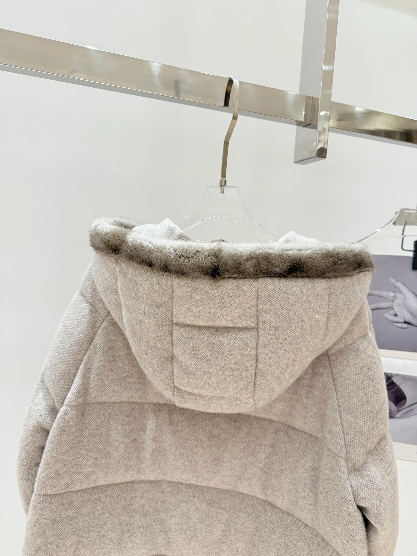 Куртки И Пуховики Женские Loro Piana 18082729