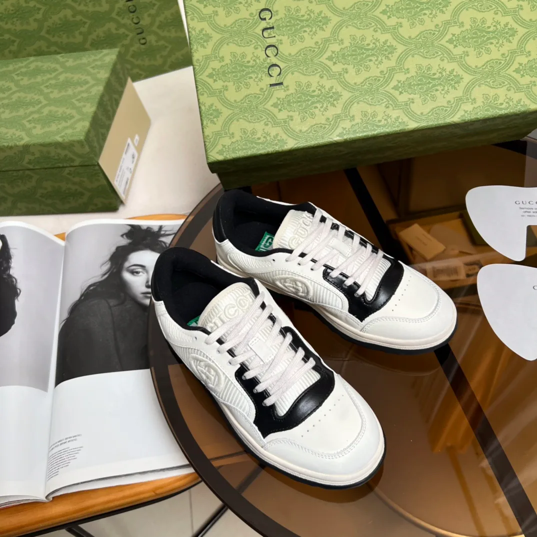 Кроссовки Женские Gucci 4988213