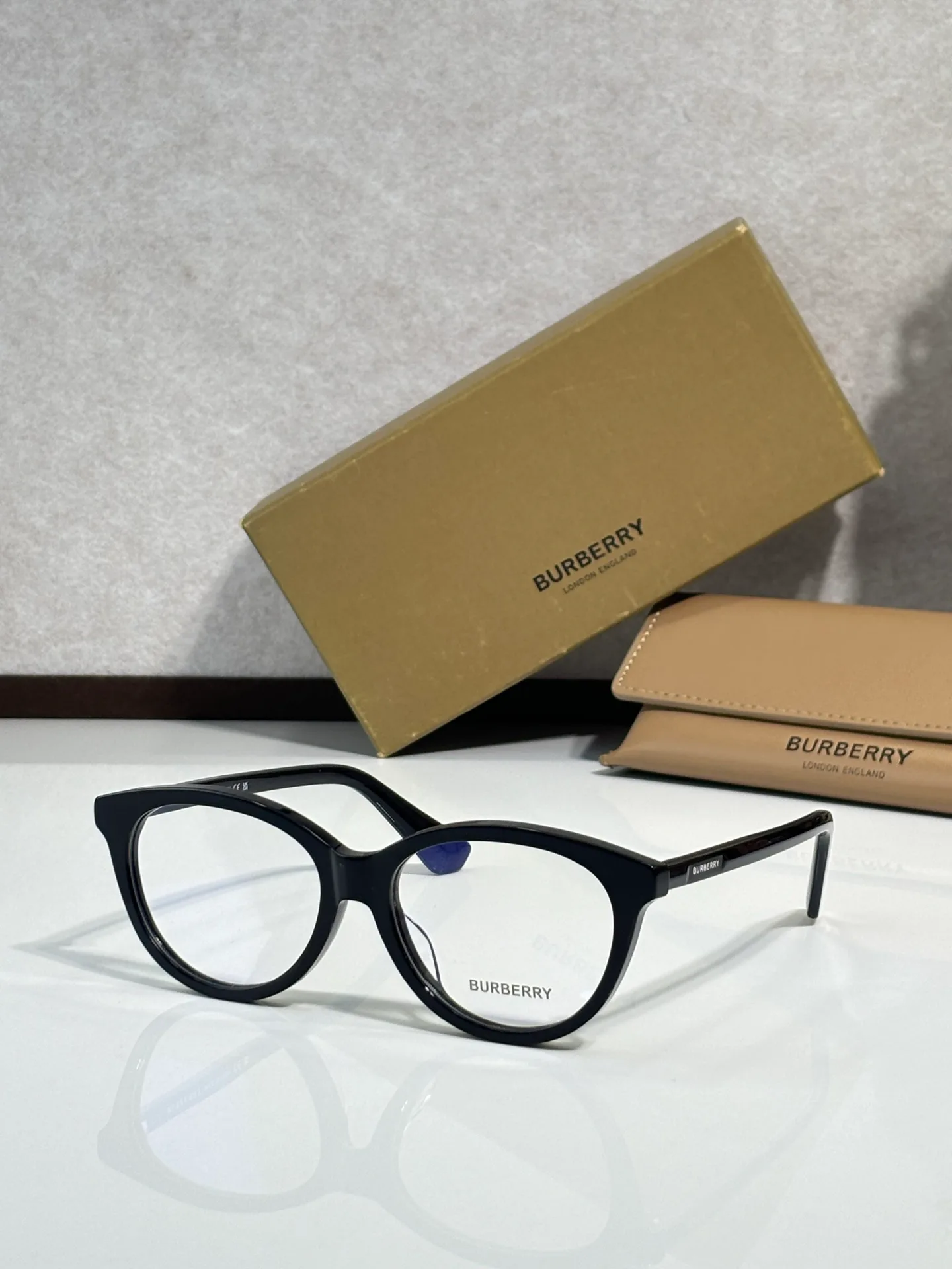 Очки Burberry 770077