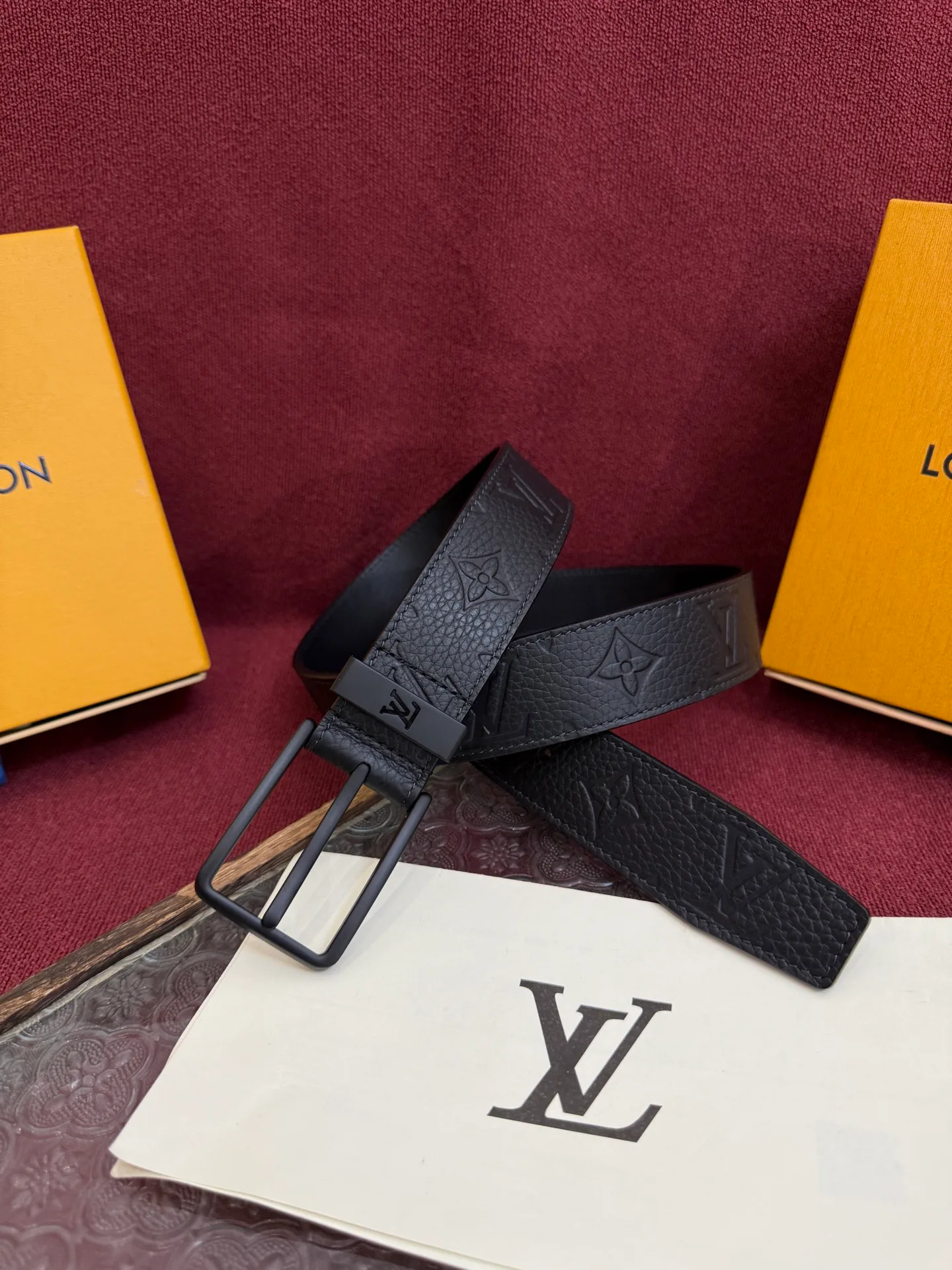 Ремни Louis Vuitton 646070