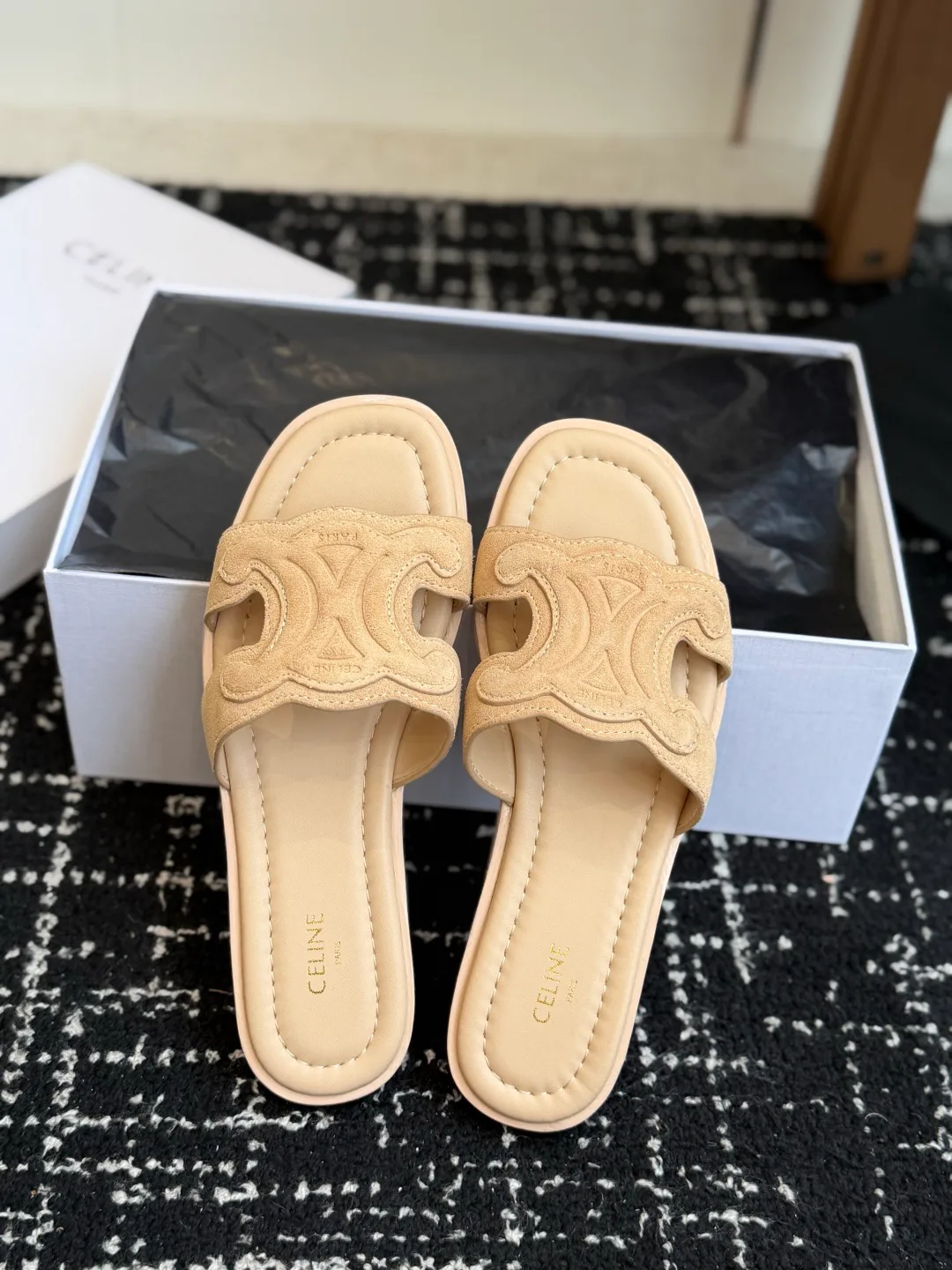 Шлепанцы Женские Celine 17424579