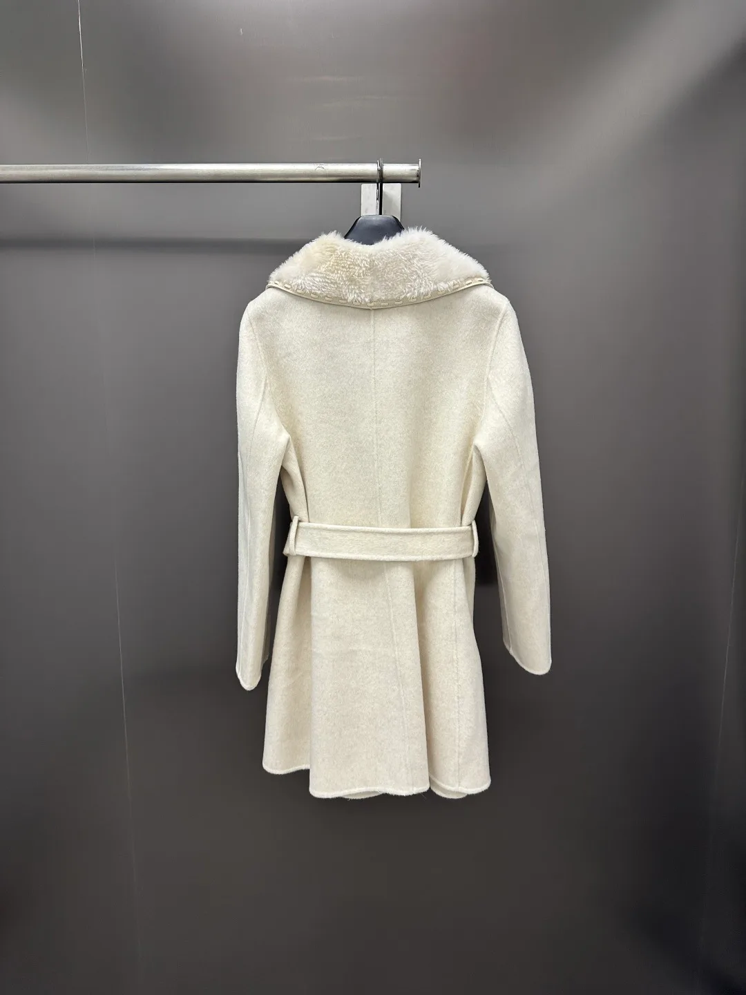 Пальто Женские Max Mara 18456319