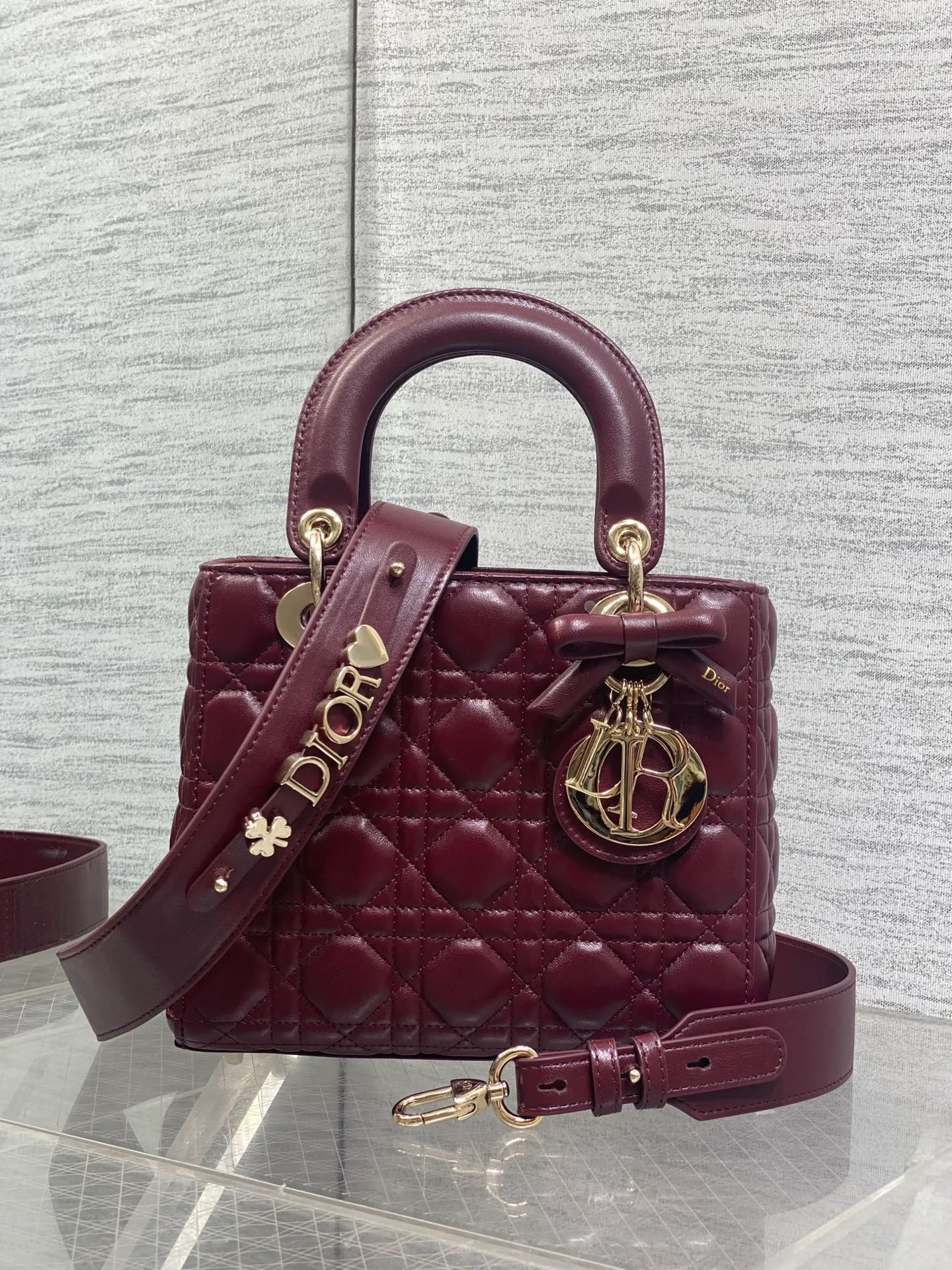 Классические Сумки Женские Christian Dior 17601477