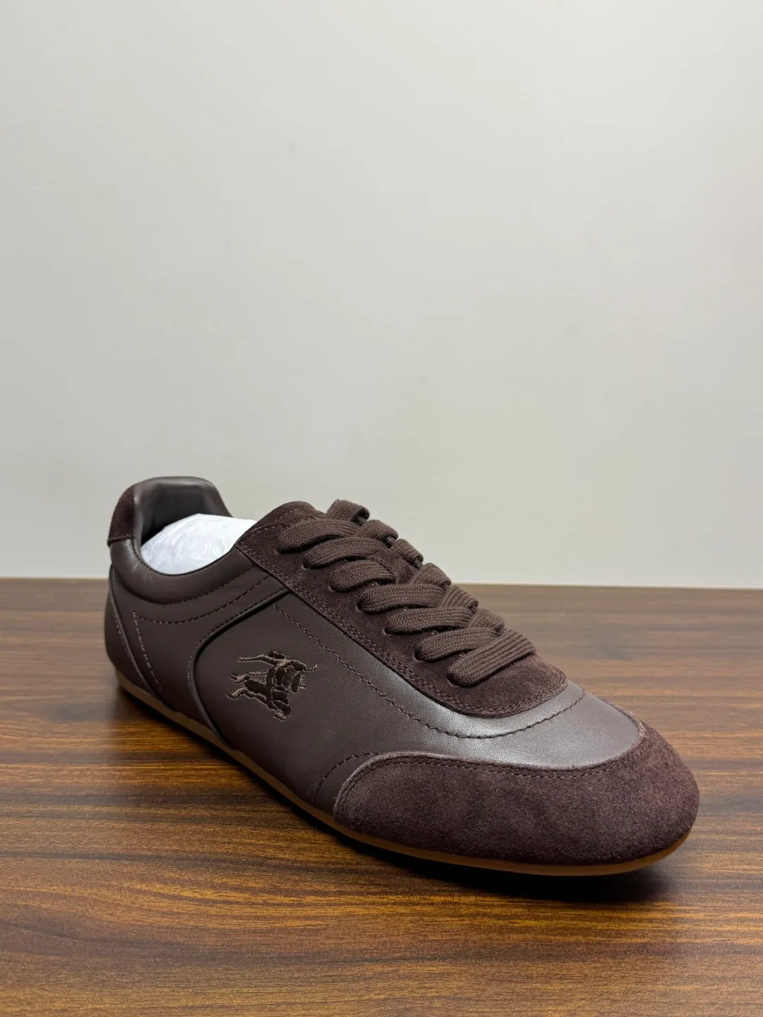 Кроссовки Женские Burberry 19716352