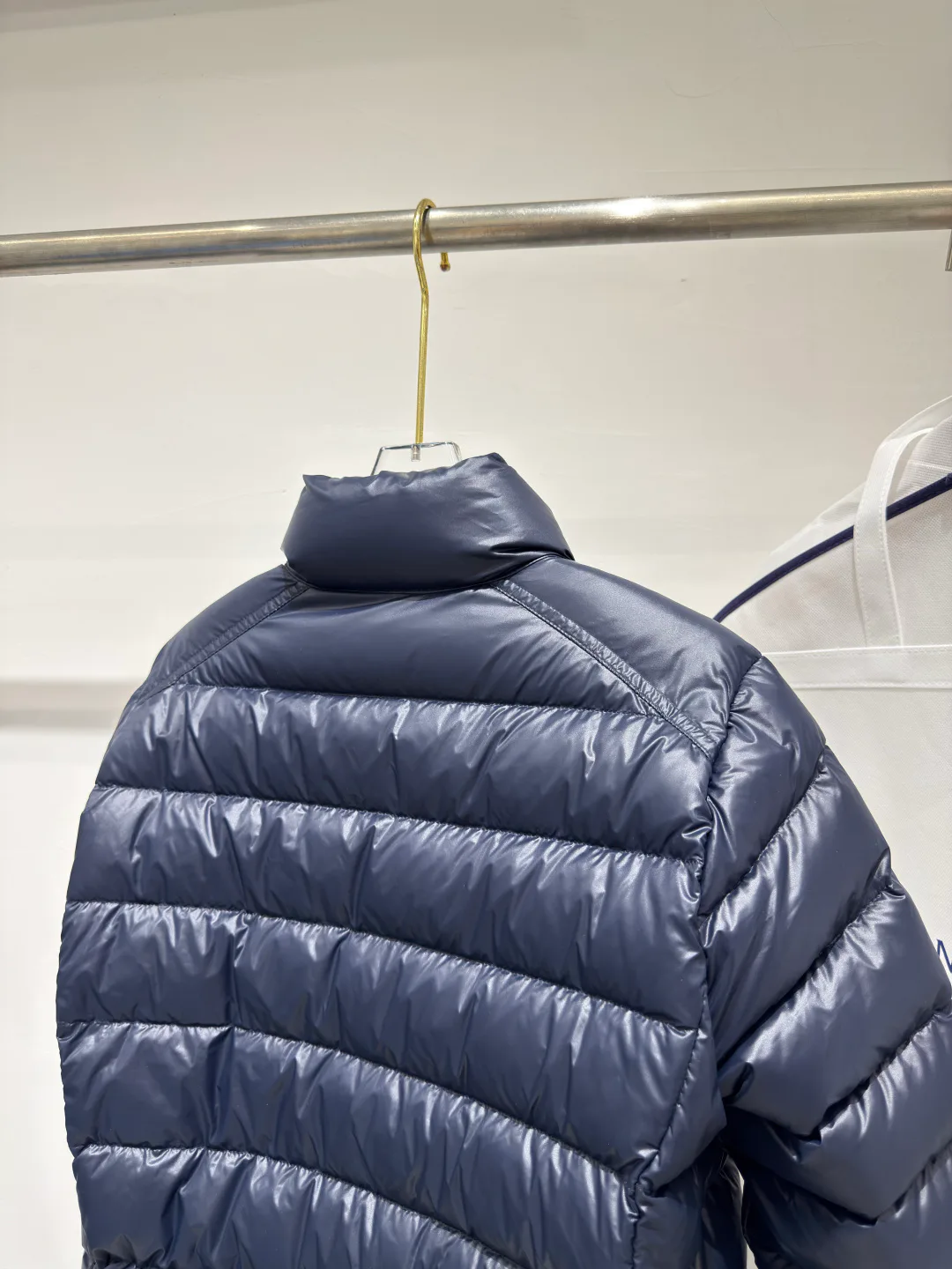 Куртки И Пуховики Женские Moncler 18690108
