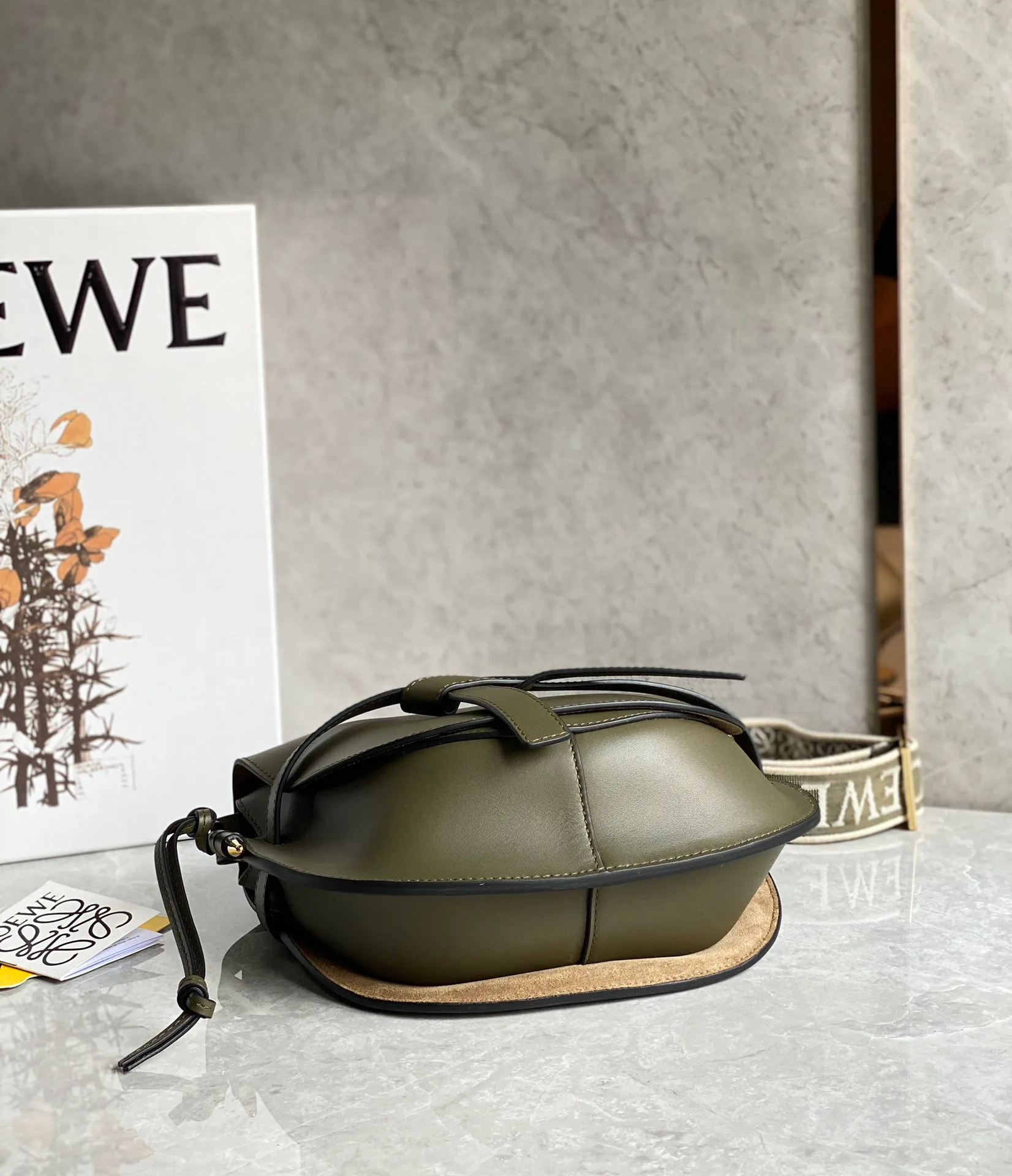 Сумки На Ремне Женские Loewe 11402884