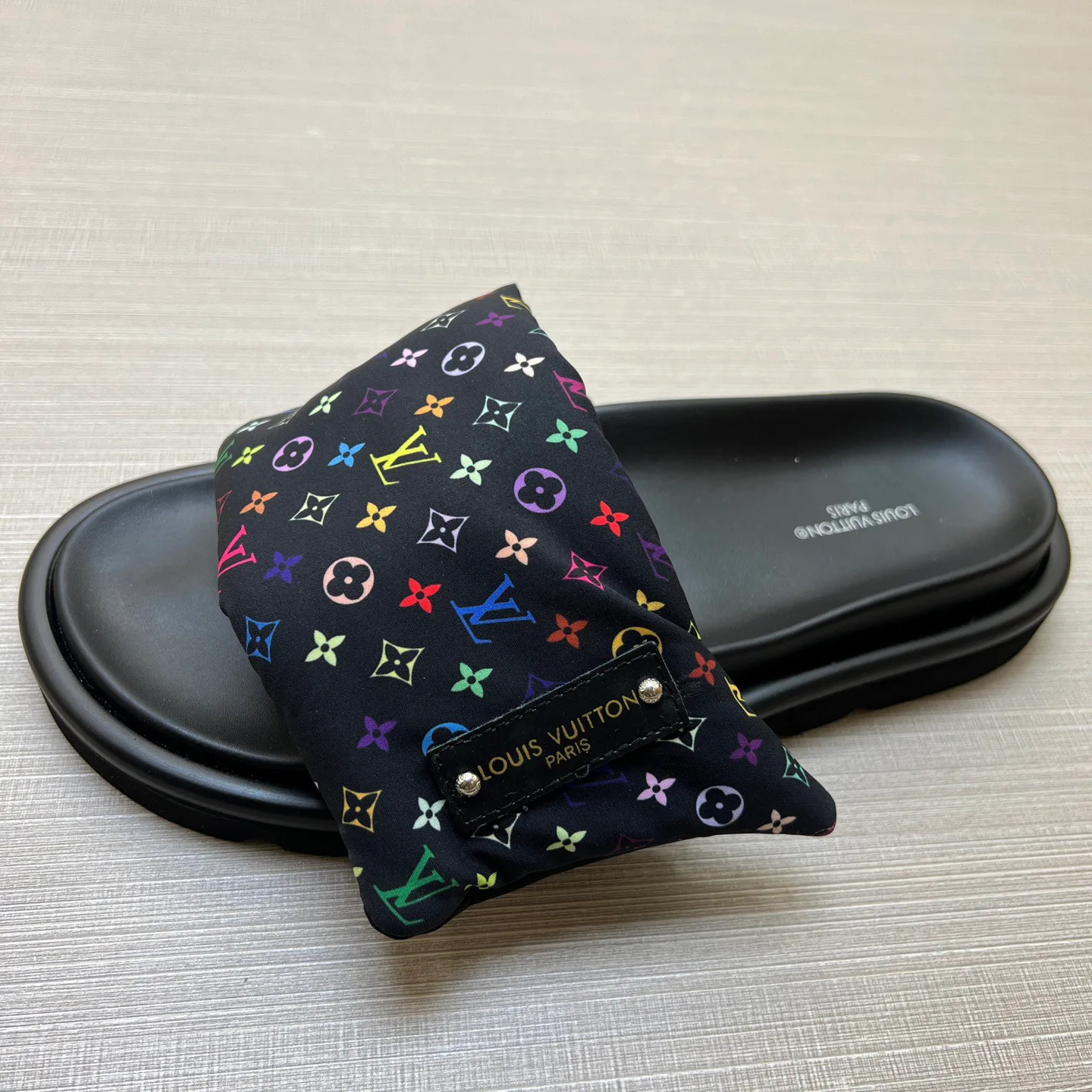 Шлепанцы Женские Louis Vuitton 9801569