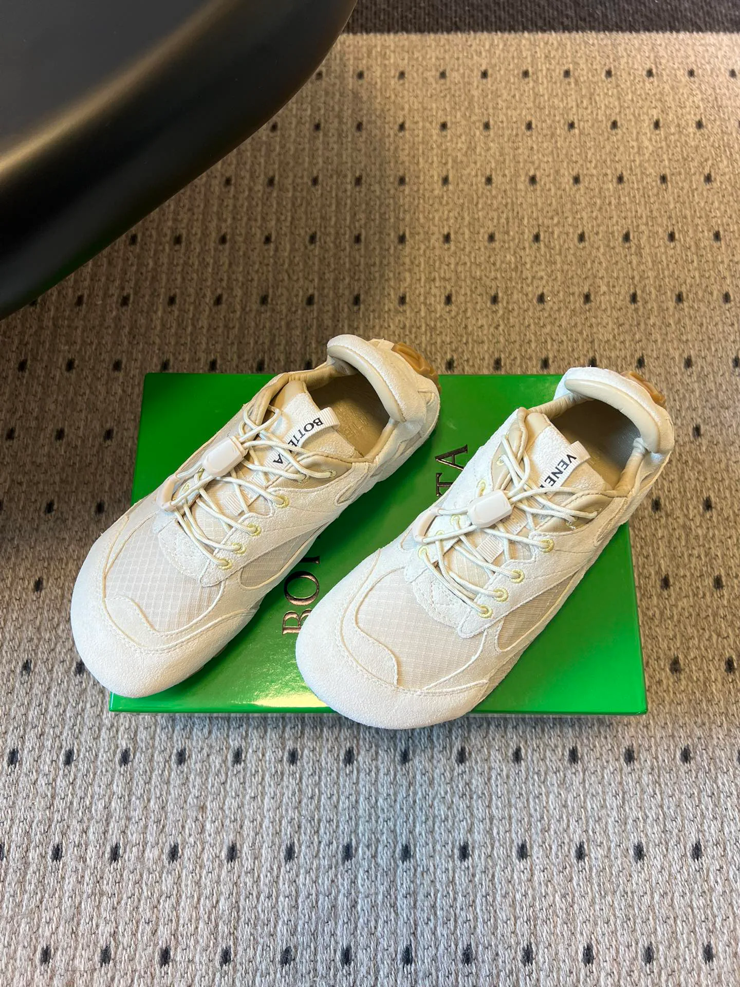 Кроссовки Женские Bottega Veneta 980785